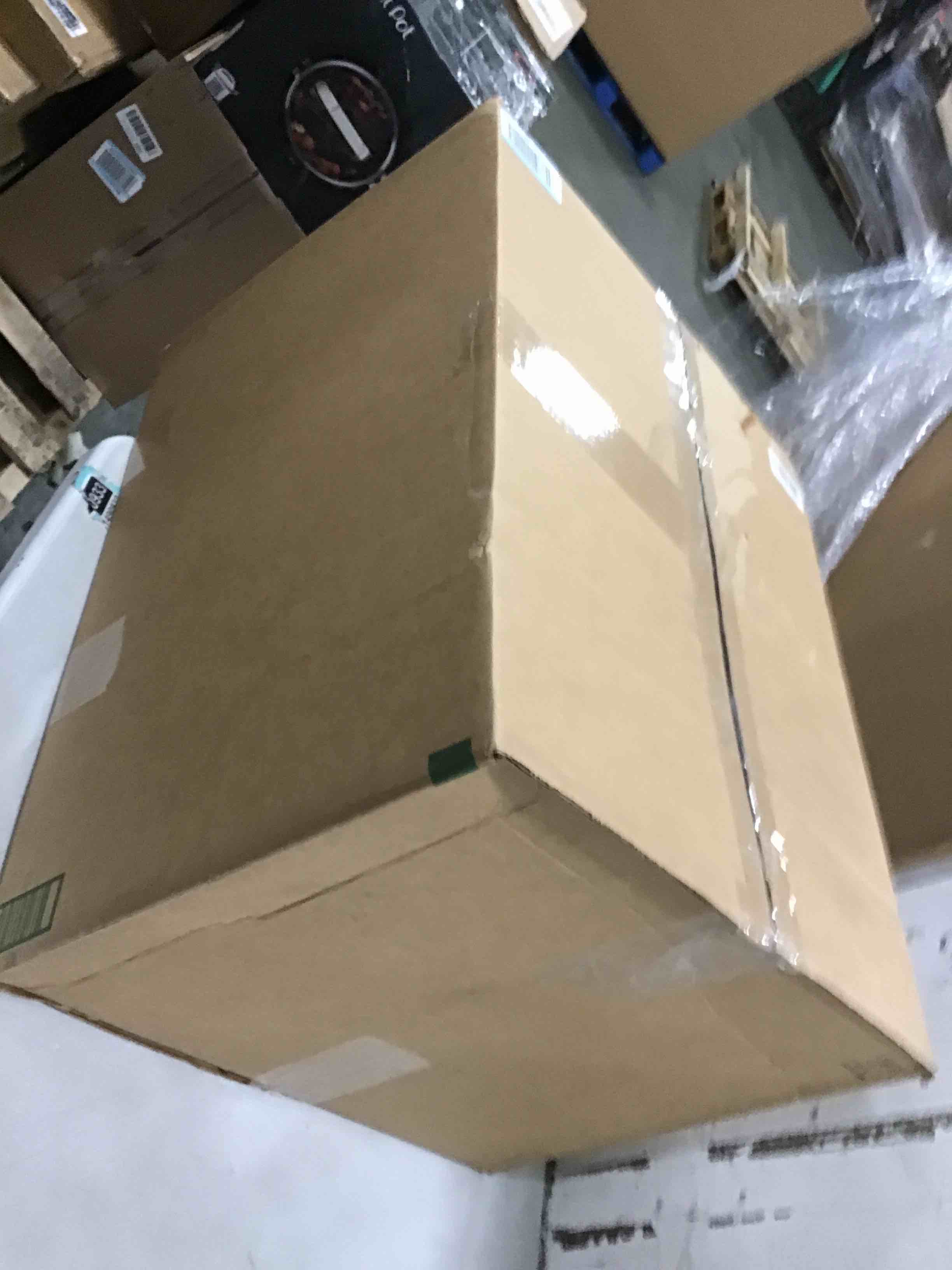 https://s3.amazonaws.com/lotting-images-prod/bidfta/PNK2069448_1738849011660.jpeg