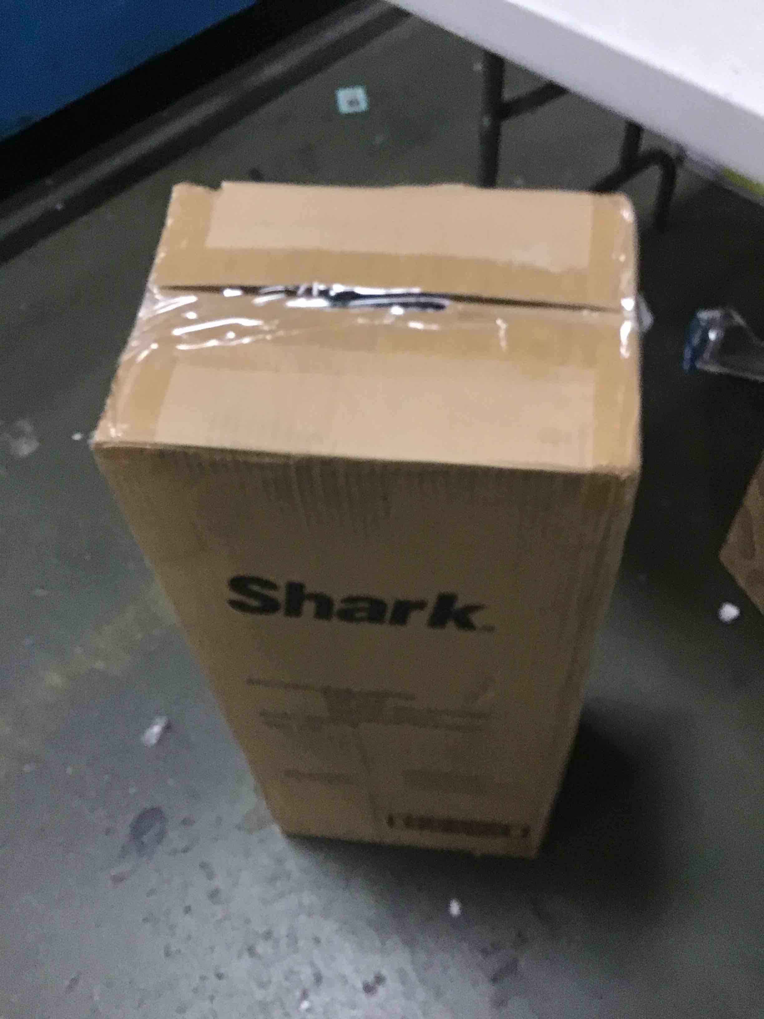 https://s3.amazonaws.com/lotting-images-prod/bidfta/PNK2069873_1738932340436.jpeg