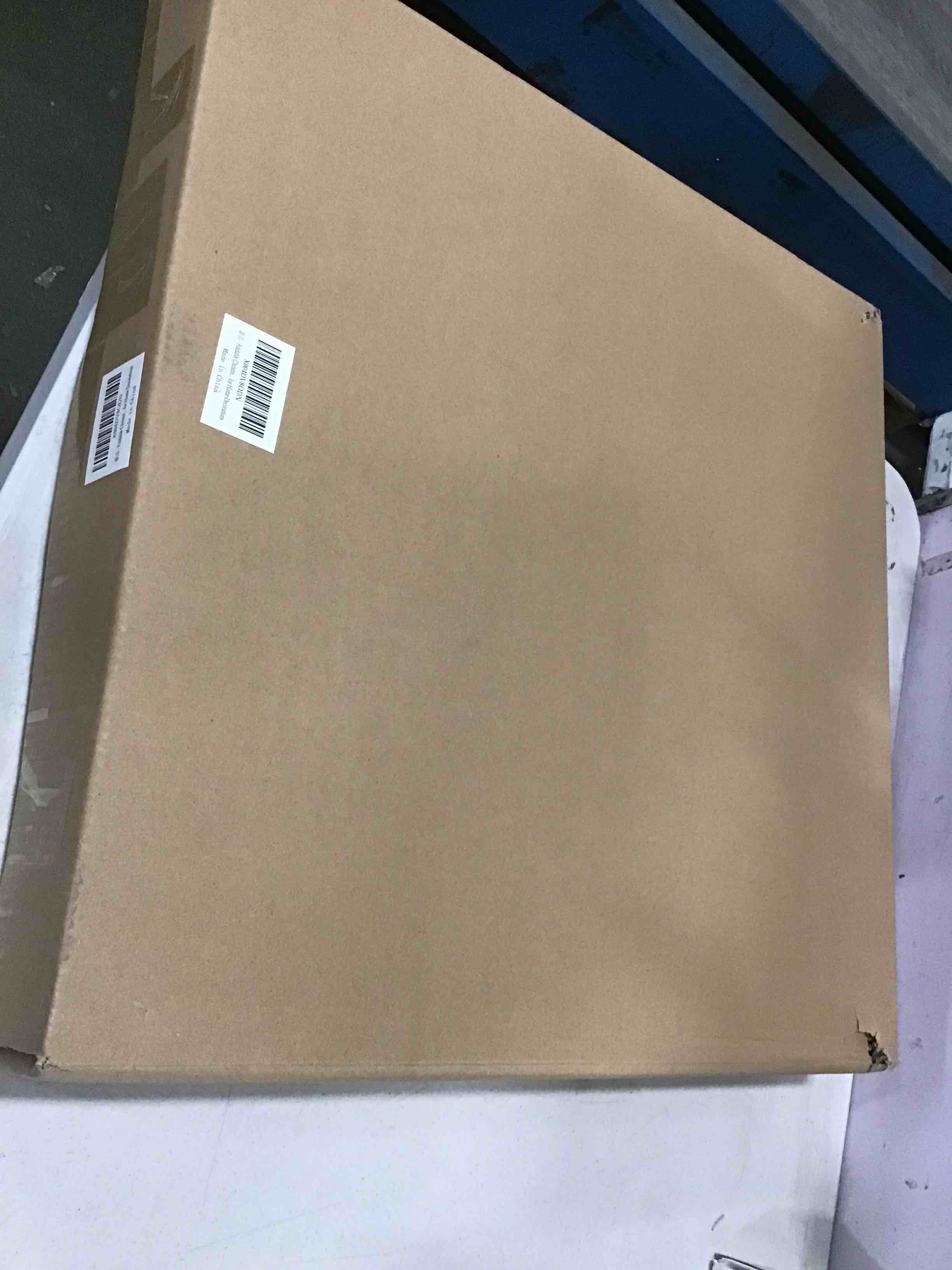 https://s3.amazonaws.com/lotting-images-prod/bidfta/PNK2069925_1738936221458.jpeg