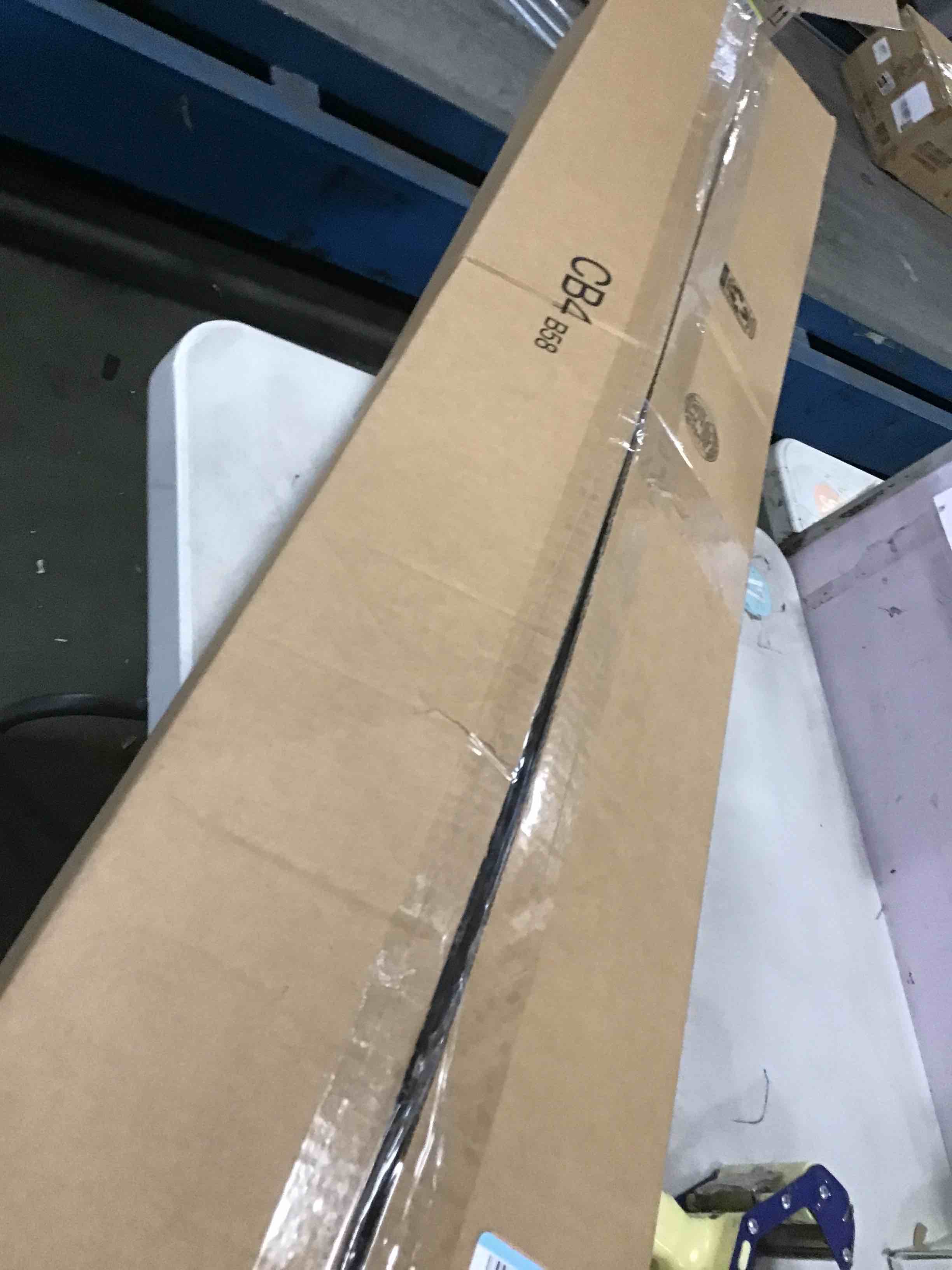 https://s3.amazonaws.com/lotting-images-prod/bidfta/PNK2069999_1738939608309.jpeg