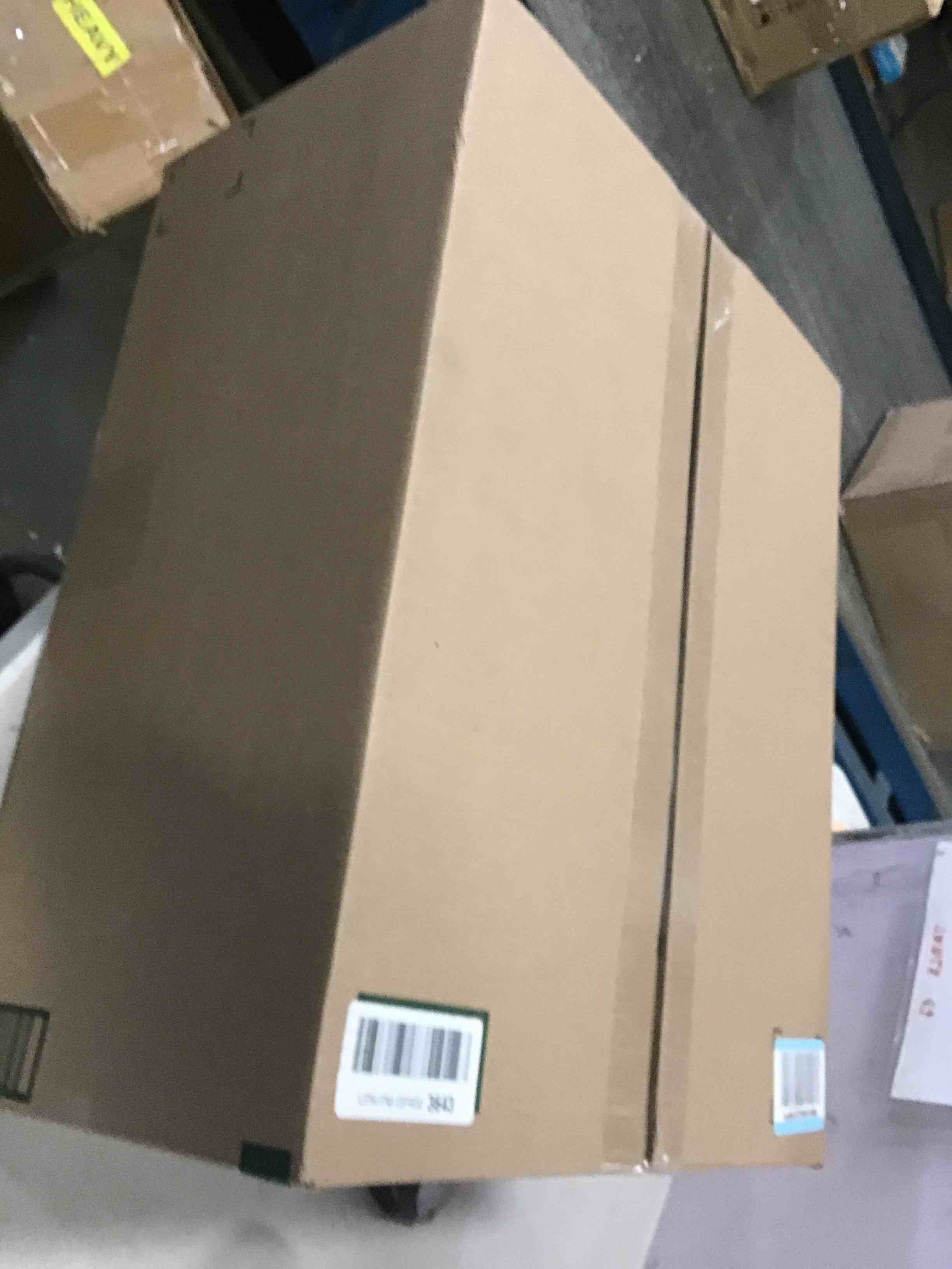 https://s3.amazonaws.com/lotting-images-prod/bidfta/PNK2070032_1738944032769.jpeg