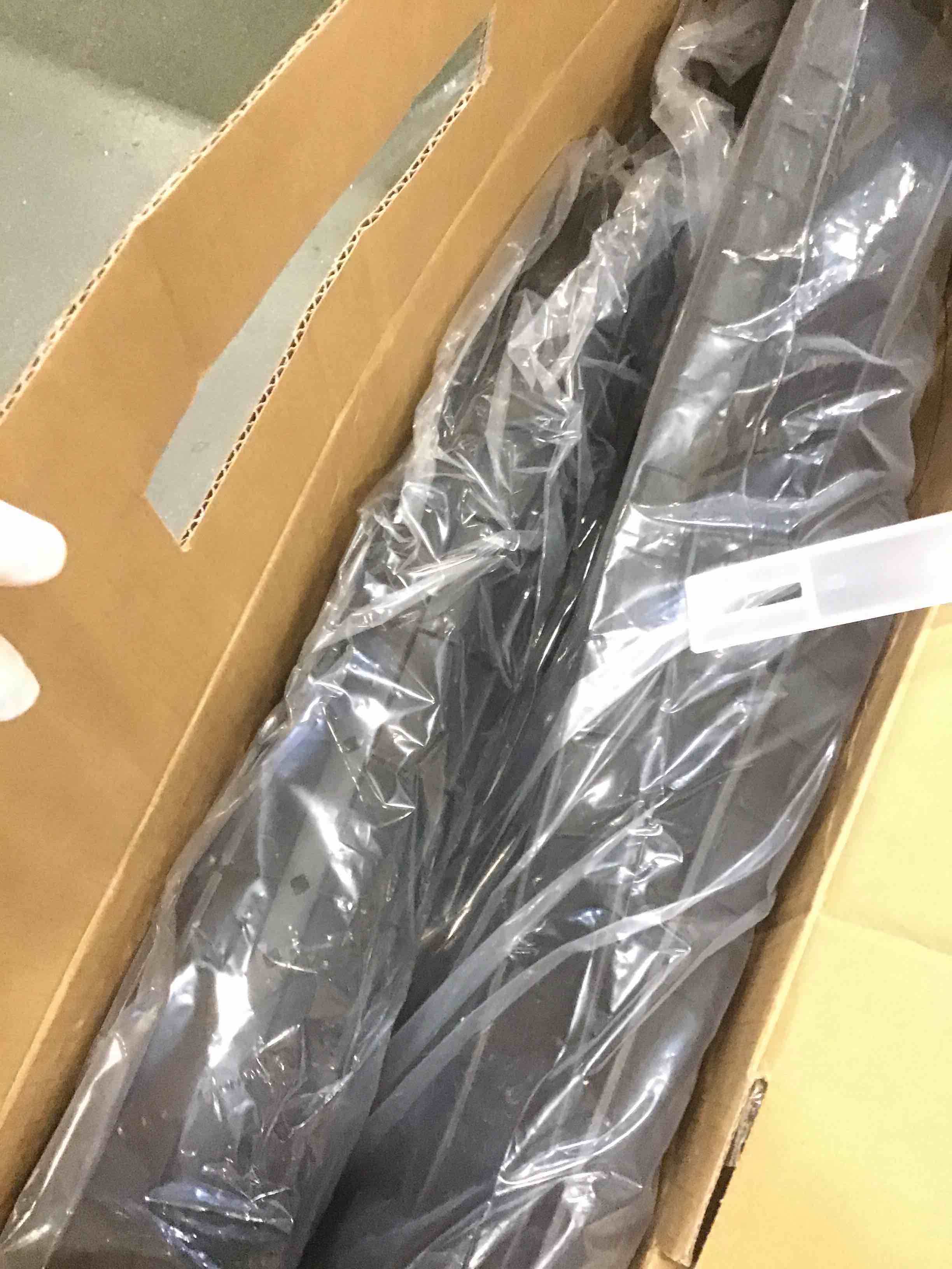 https://s3.amazonaws.com/lotting-images-prod/bidfta/PNK2070068_1738947512667.jpeg
