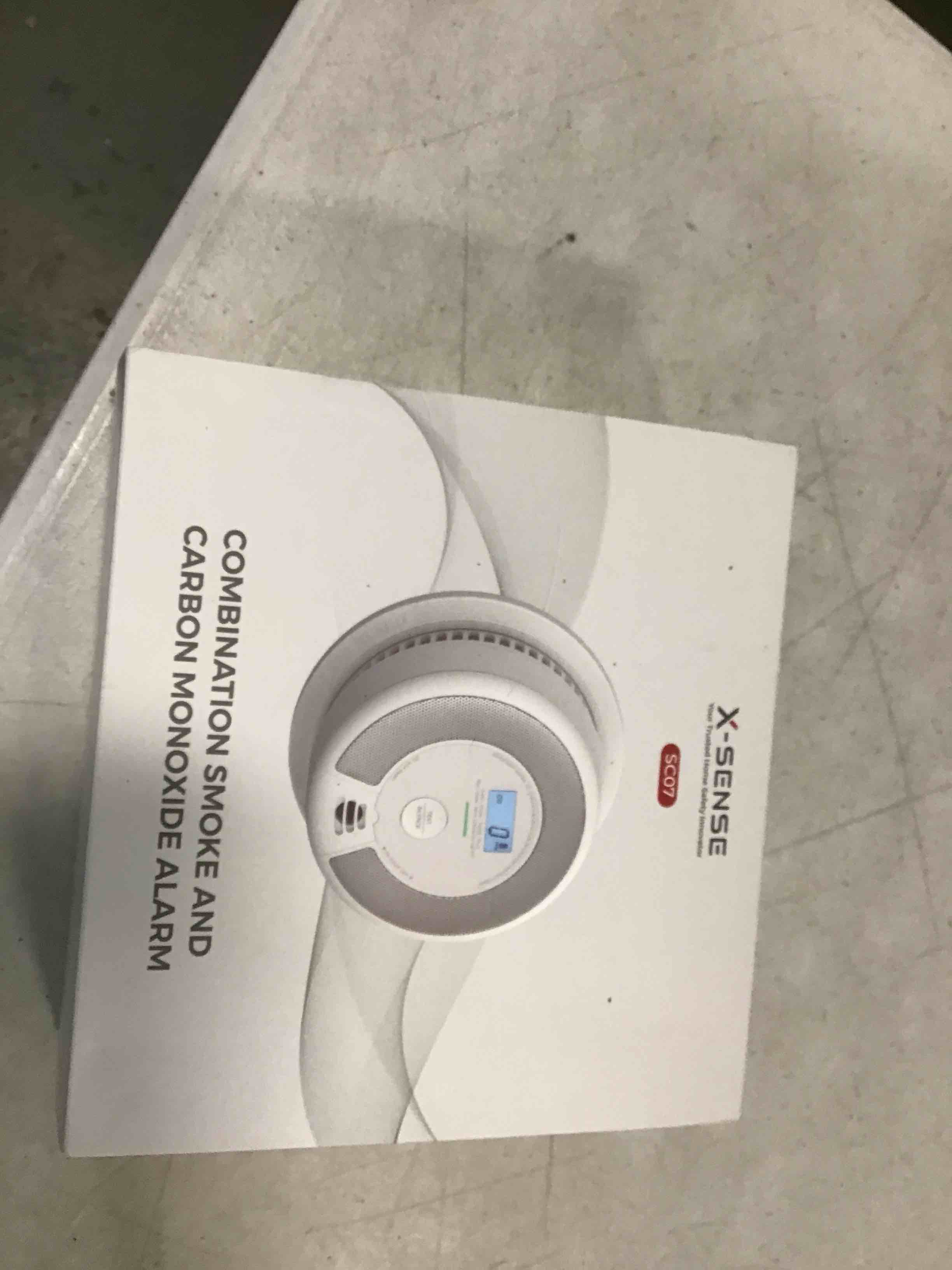 https://s3.amazonaws.com/lotting-images-prod/bidfta/PNK2070181_1738961412287.jpeg