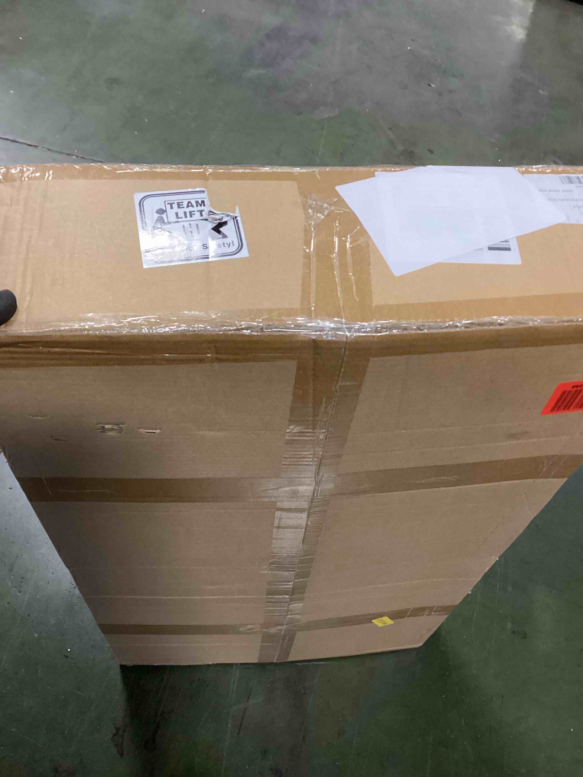 https://s3.amazonaws.com/lotting-images-prod/bidfta/PNK2072739_1737378073744.jpeg