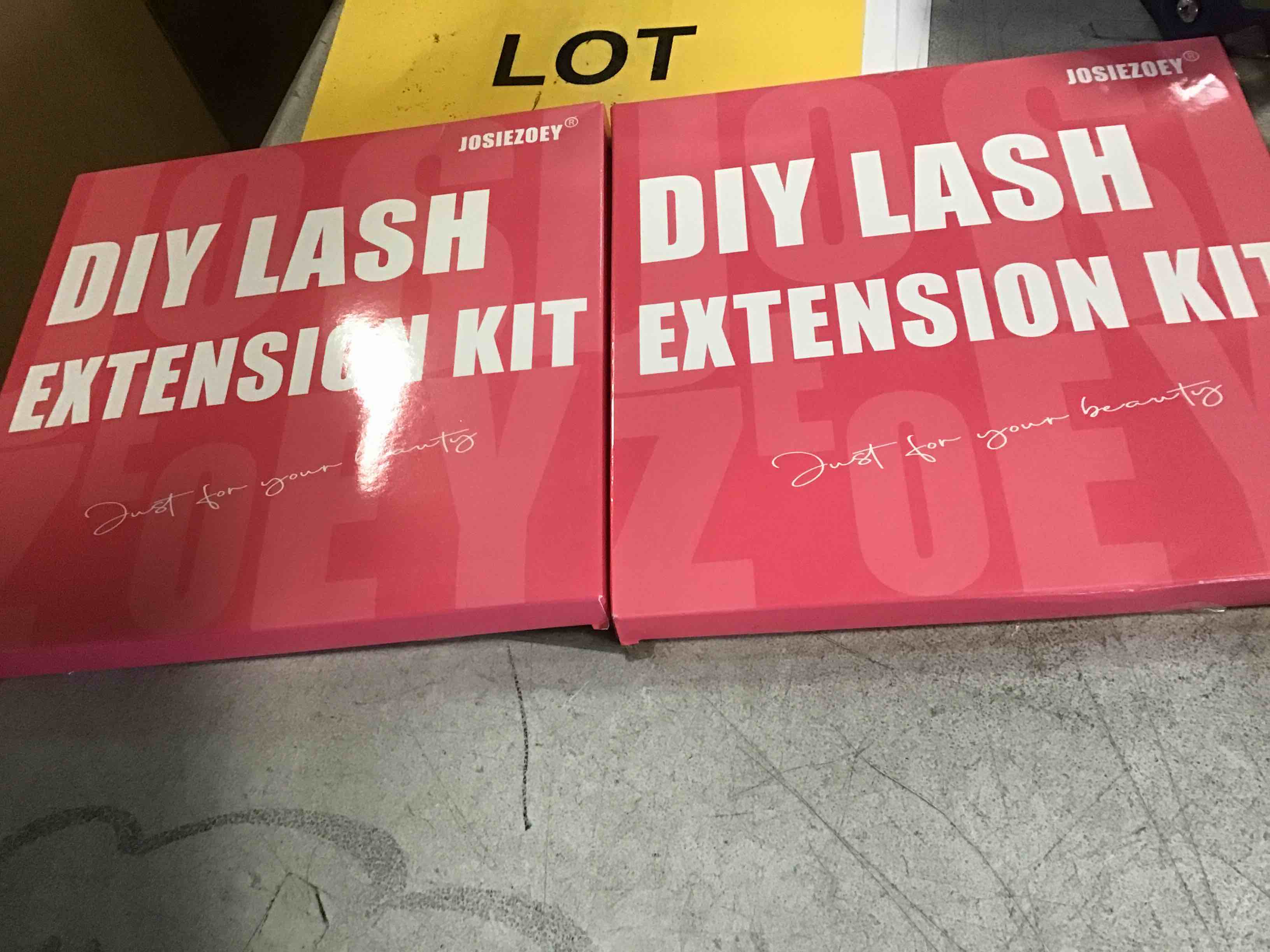 https://s3.amazonaws.com/lotting-images-prod/bidfta/PNK2073010_1737481556427.jpeg