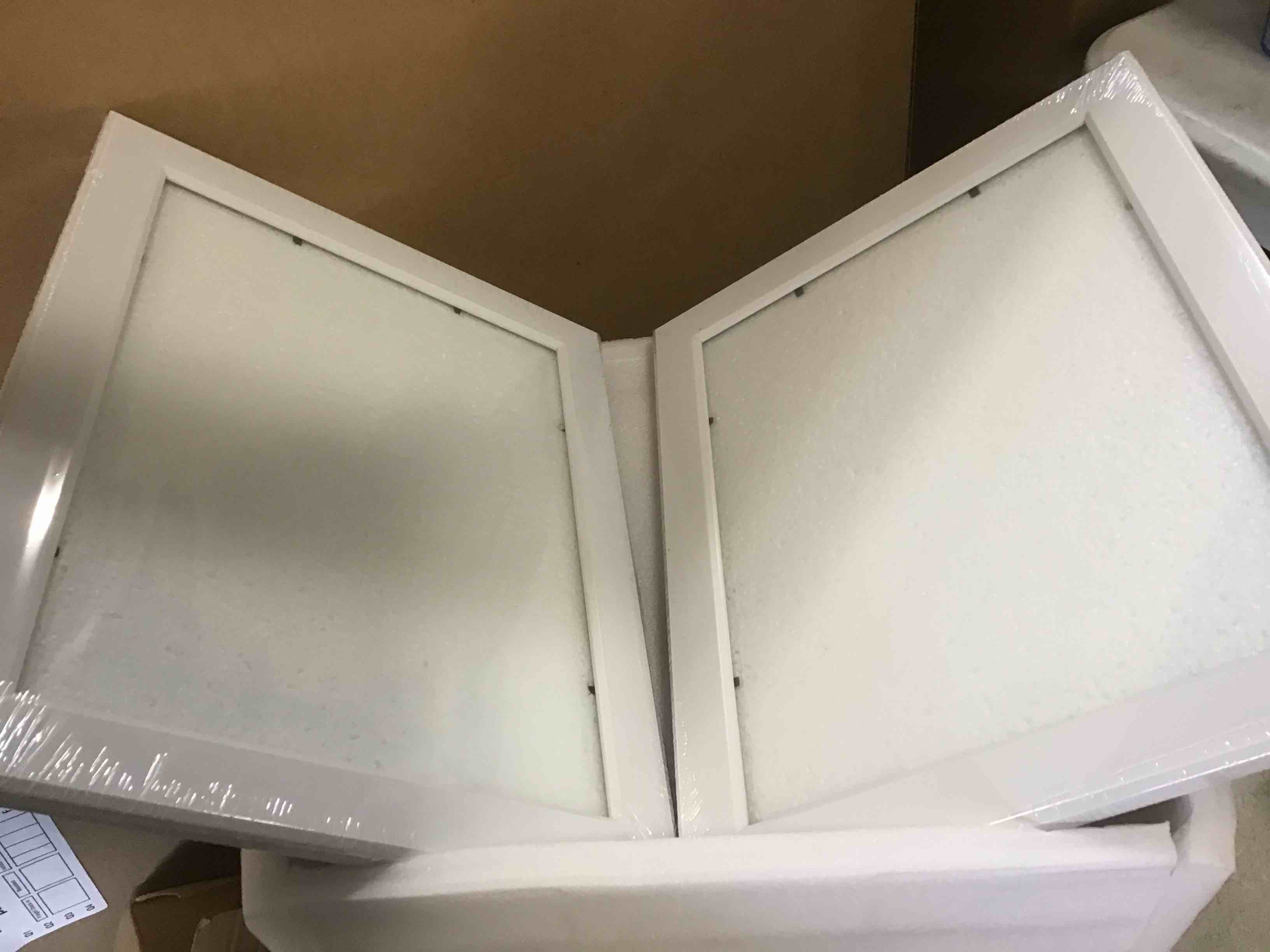 https://s3.amazonaws.com/lotting-images-prod/bidfta/PNK2073044_1737485136227.jpeg