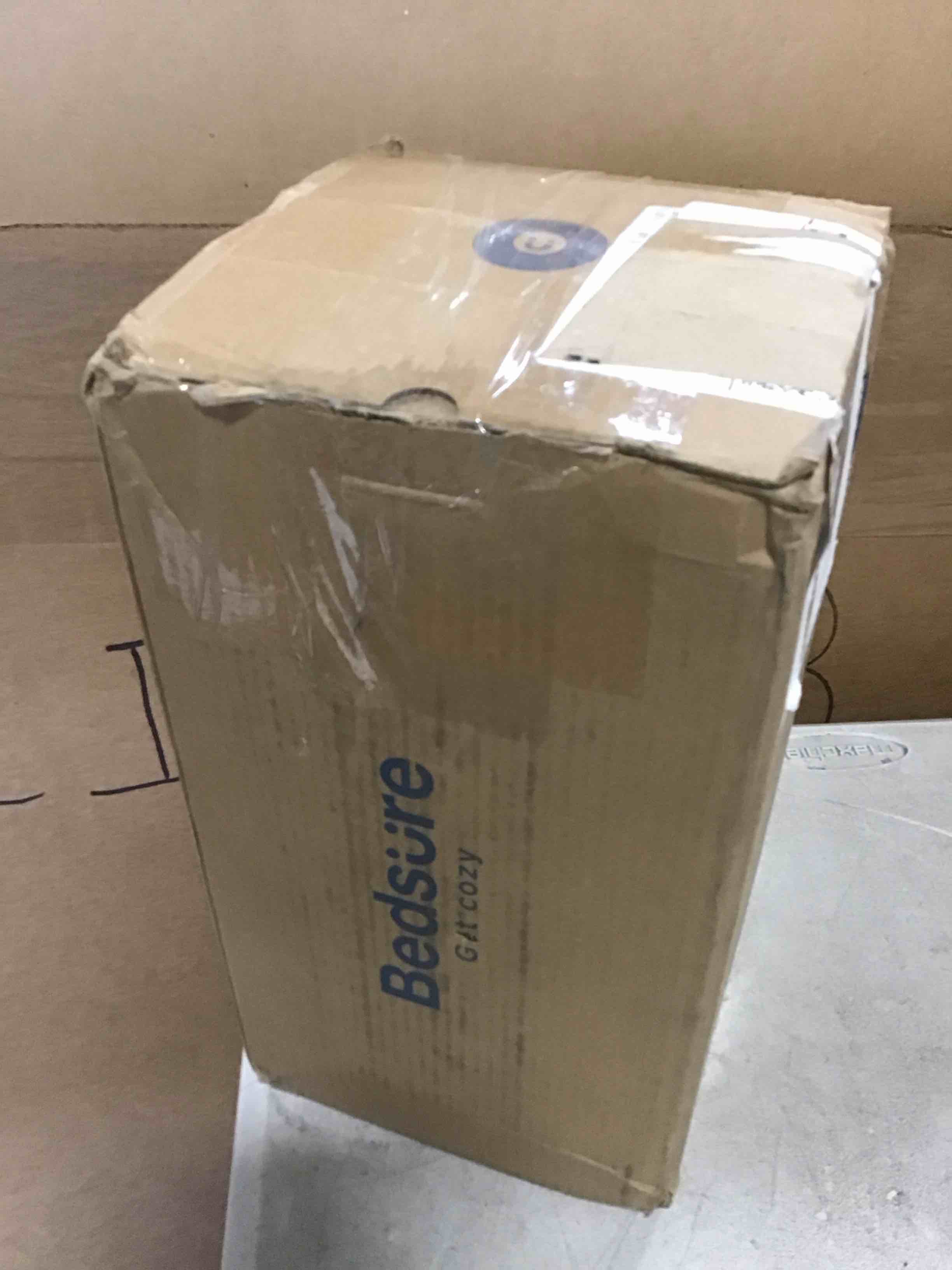 https://s3.amazonaws.com/lotting-images-prod/bidfta/PNK2073545_1737645836222.jpeg