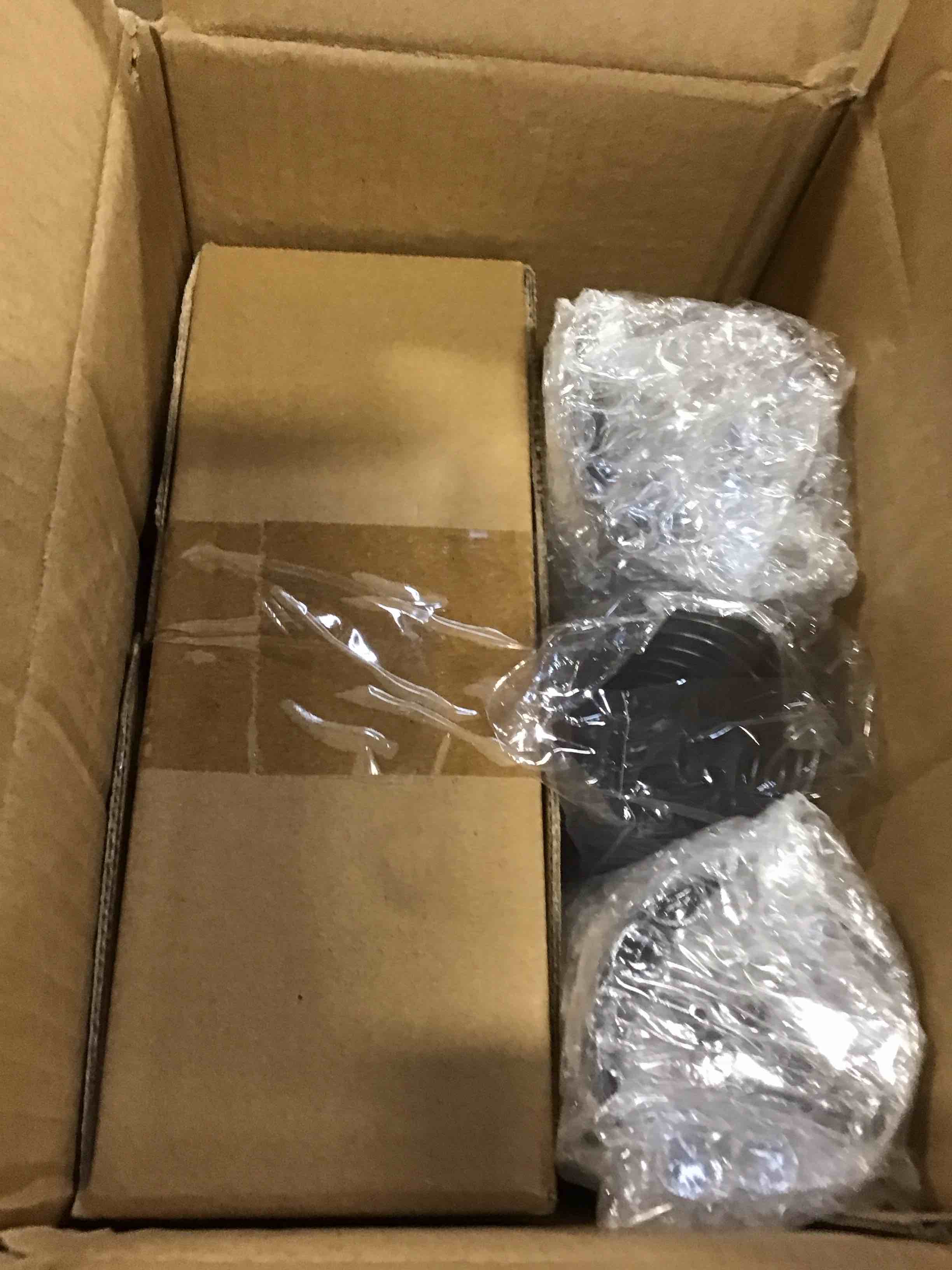 https://s3.amazonaws.com/lotting-images-prod/bidfta/PNK2073553_1737646613212.jpeg