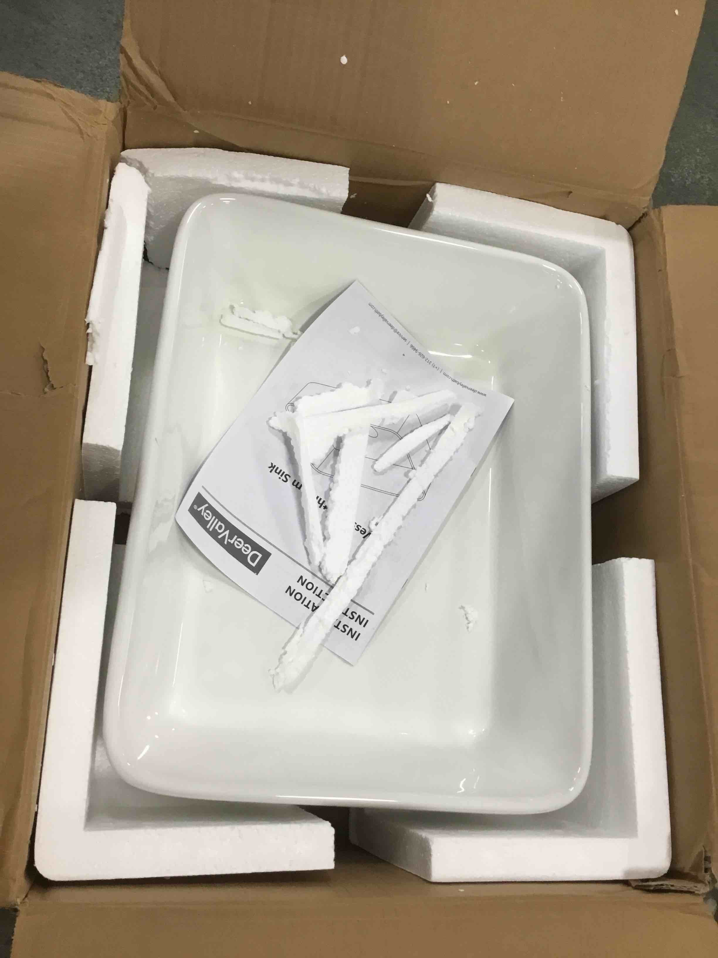https://s3.amazonaws.com/lotting-images-prod/bidfta/PNK2074331_1737055788388.jpeg