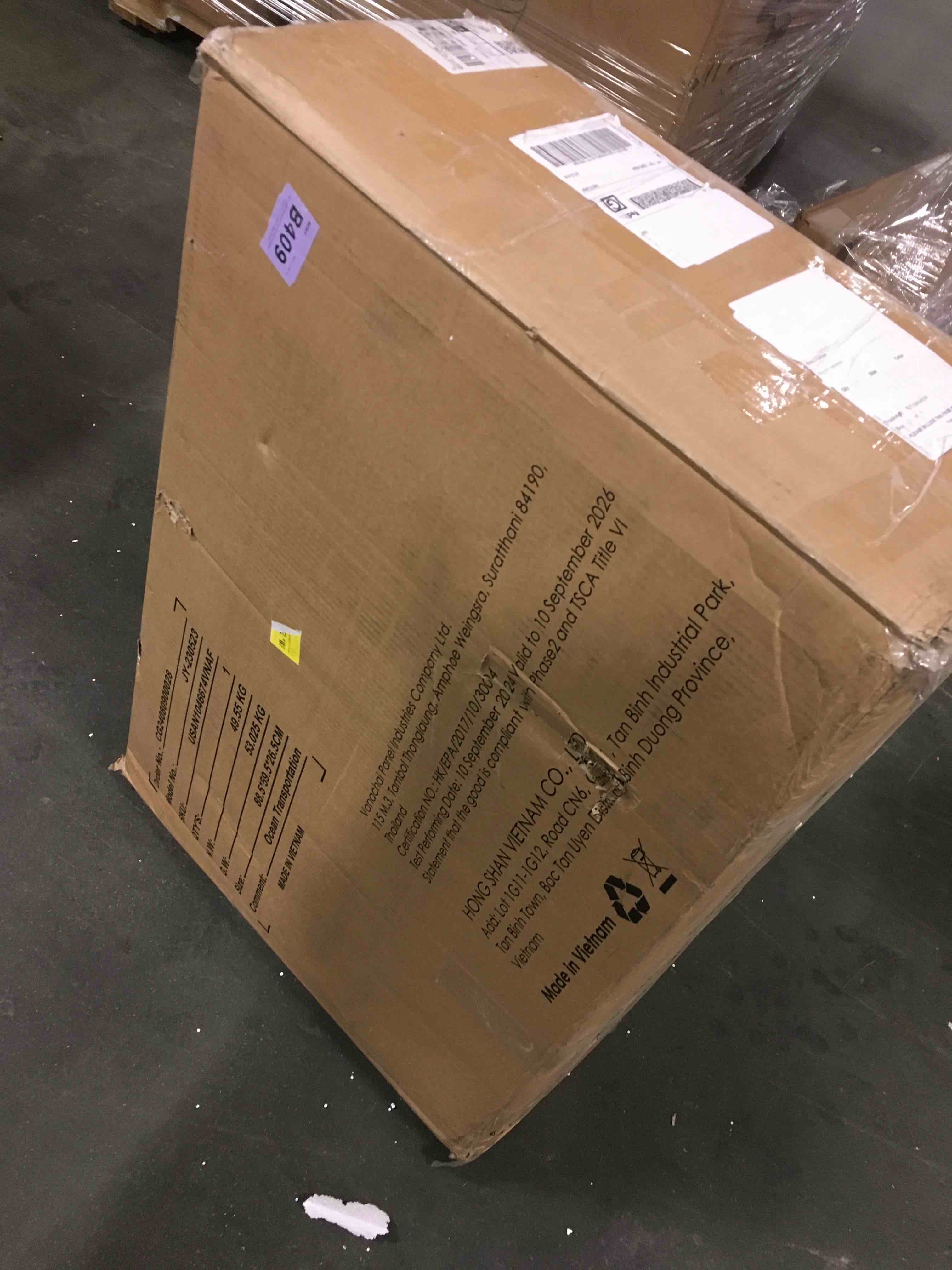 https://s3.amazonaws.com/lotting-images-prod/bidfta/PNK2075015_1737980139749.jpeg