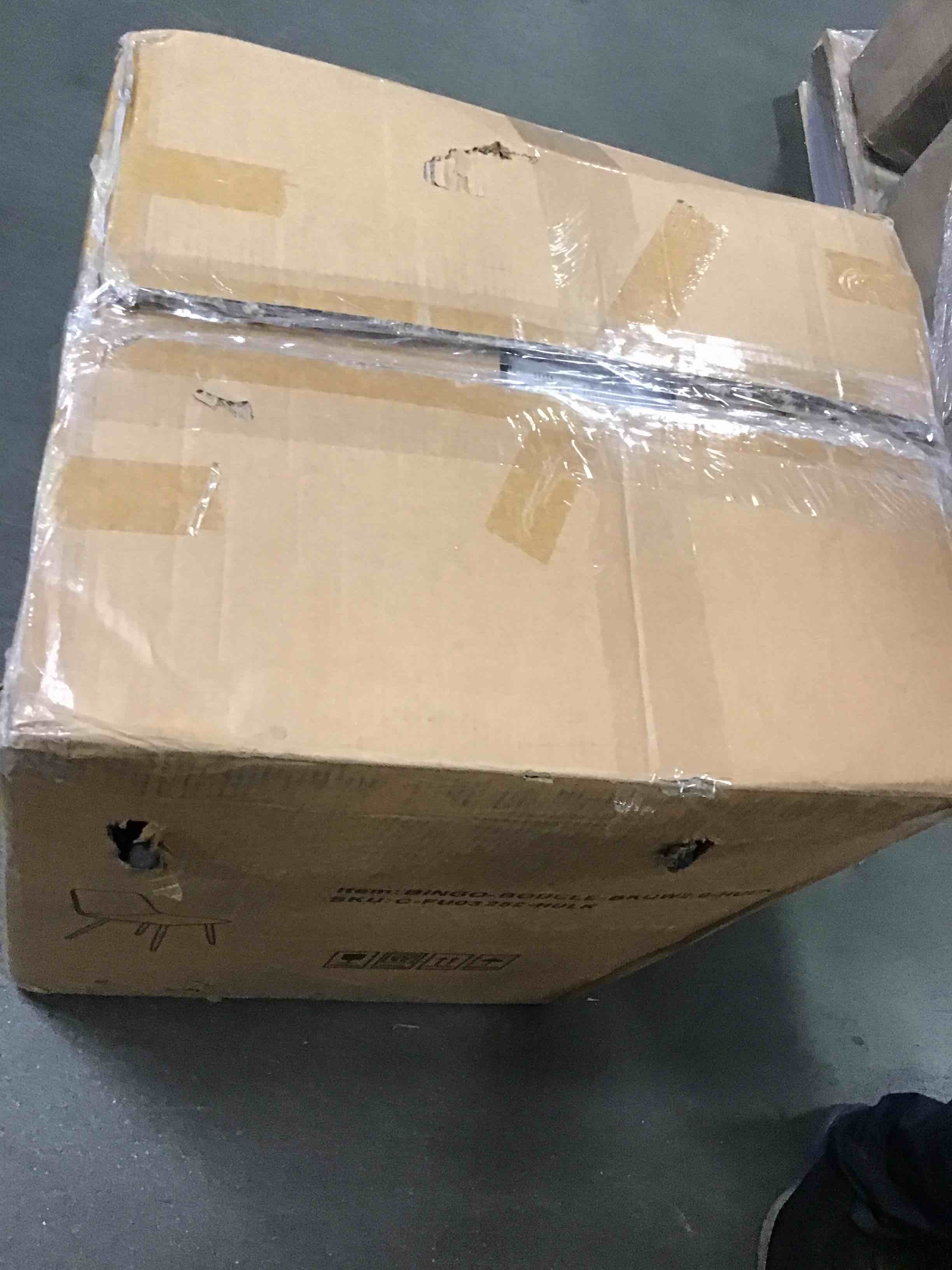 https://s3.amazonaws.com/lotting-images-prod/bidfta/PNK2075128_1738012192109.jpeg
