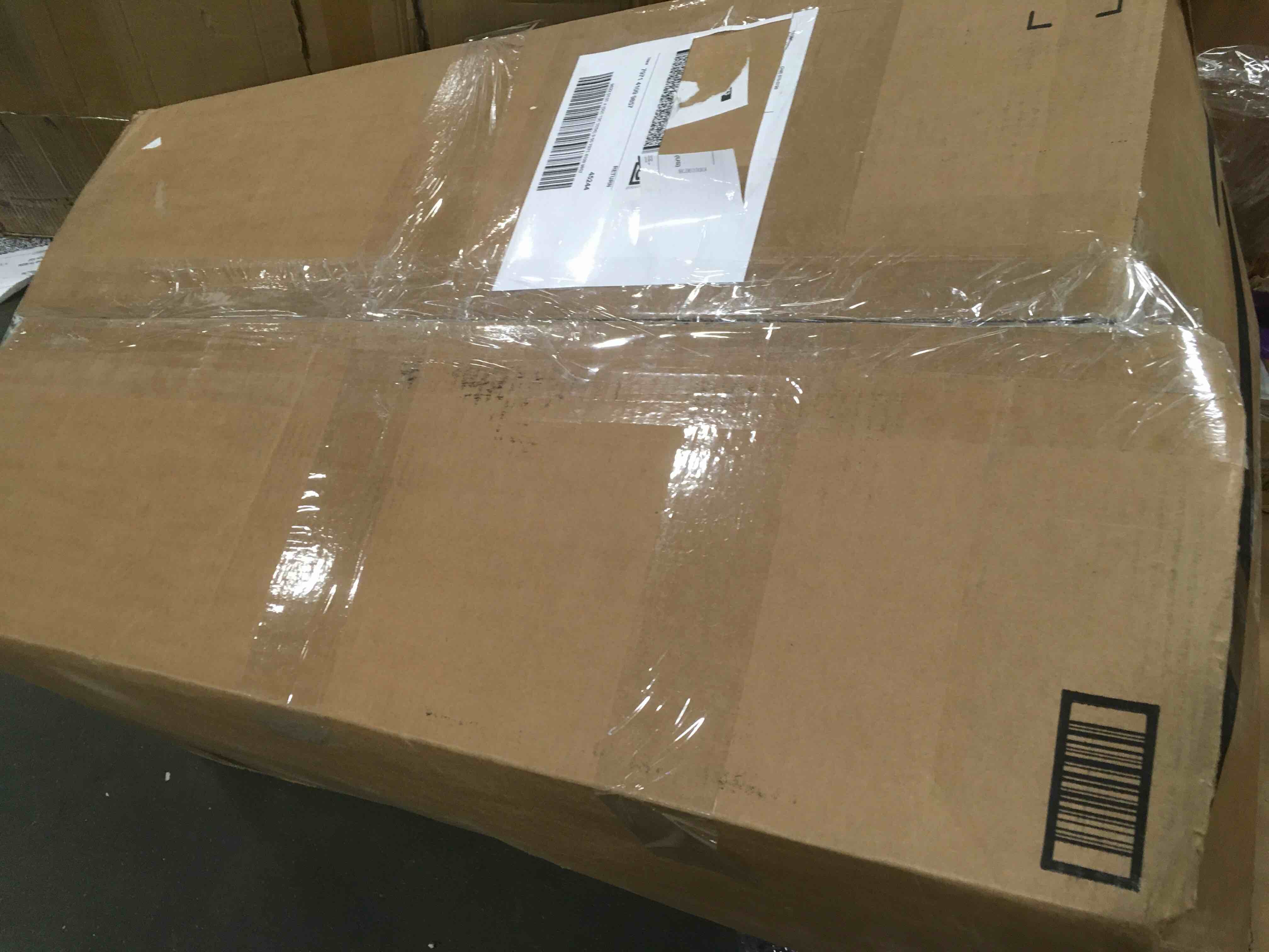 https://s3.amazonaws.com/lotting-images-prod/bidfta/PNK2075371_1738242903897.jpeg