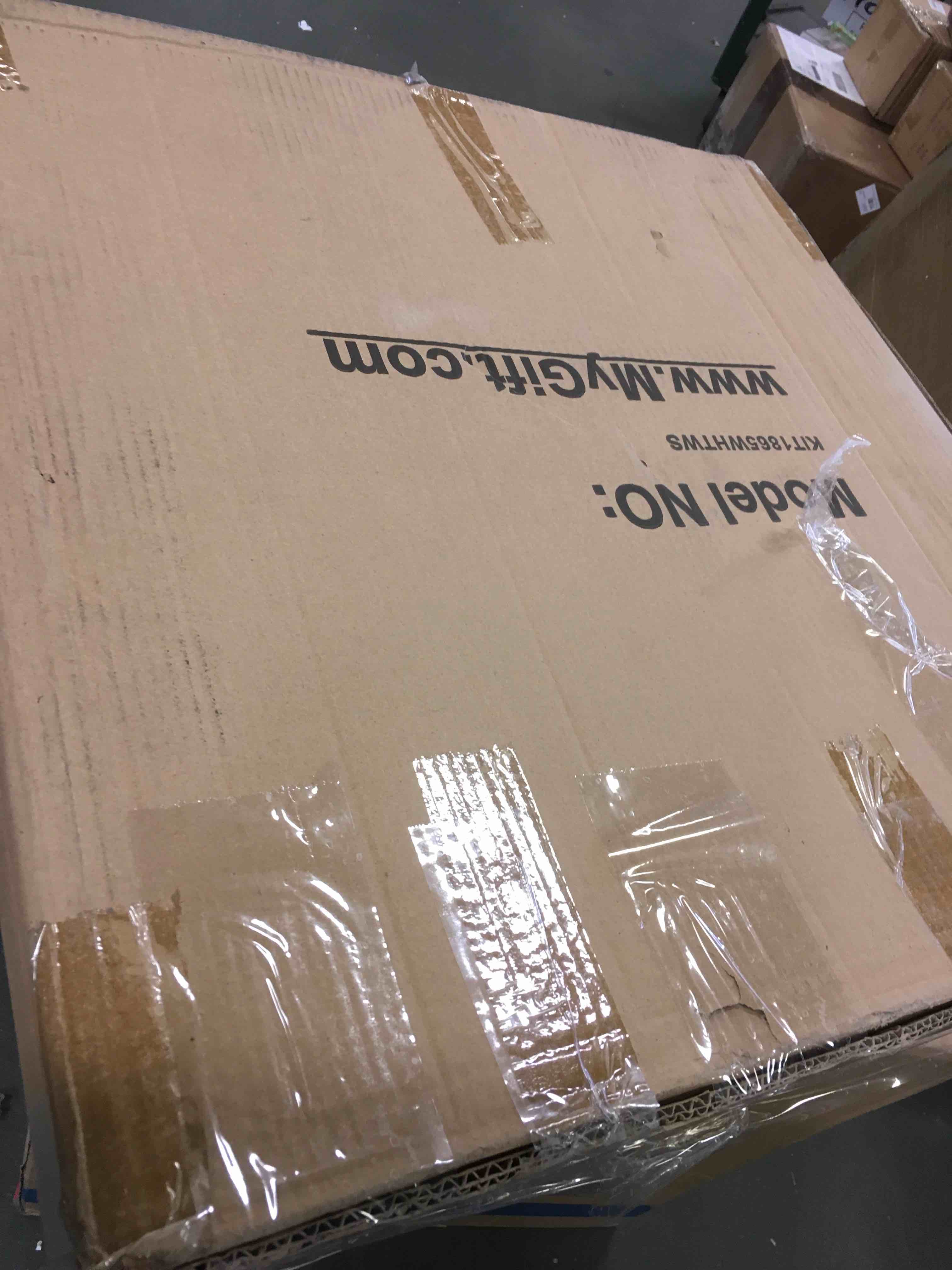 https://s3.amazonaws.com/lotting-images-prod/bidfta/PNK2076914_1740588263598.jpeg