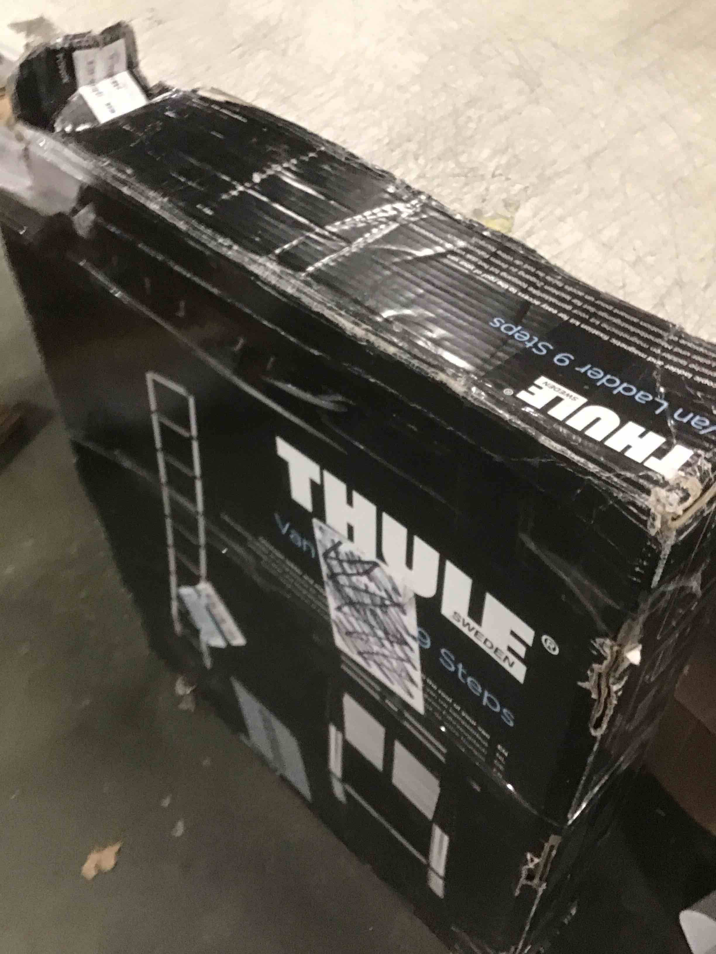 https://s3.amazonaws.com/lotting-images-prod/bidfta/PNK2077227_1736873571686.jpeg