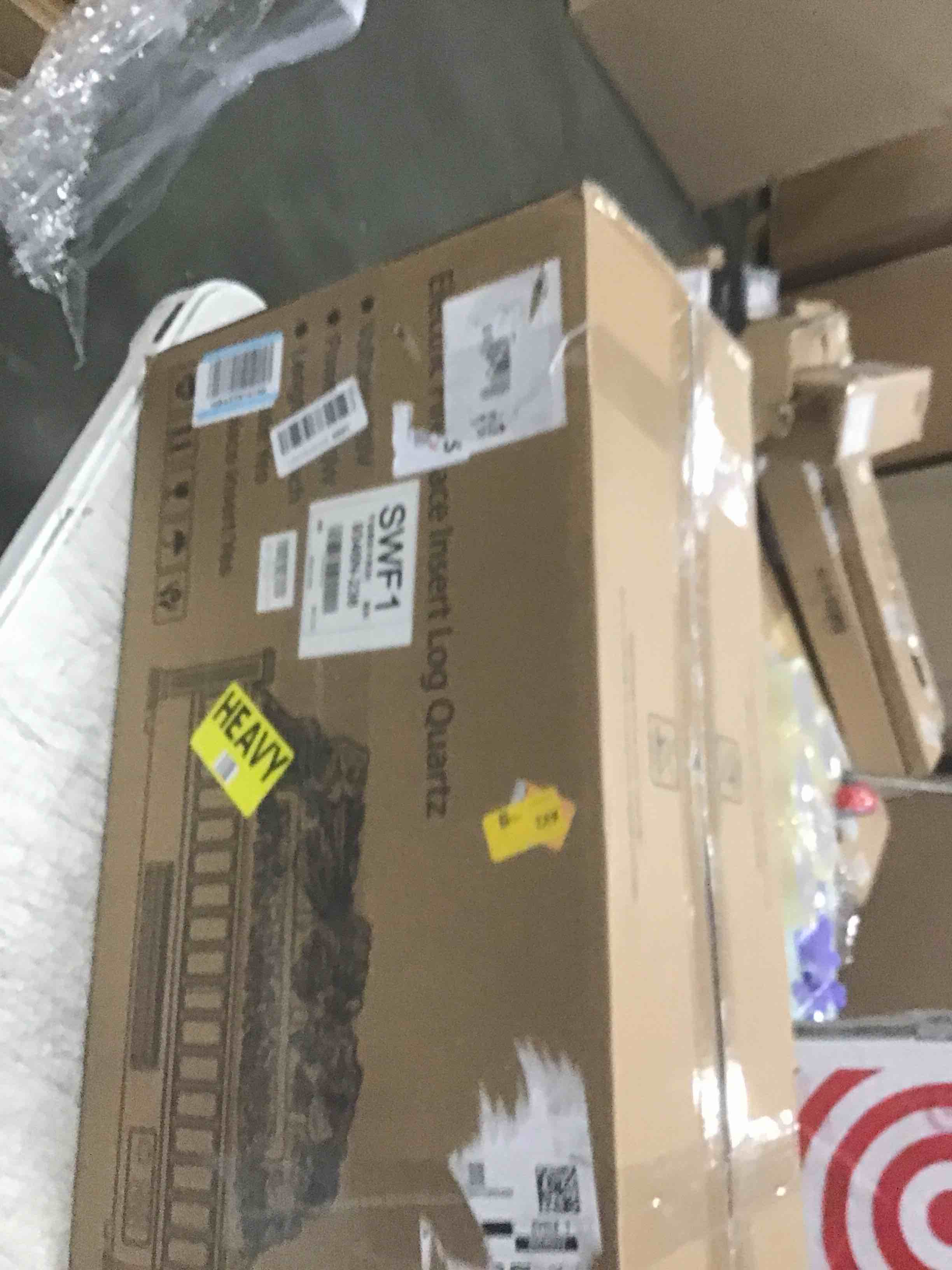 https://s3.amazonaws.com/lotting-images-prod/bidfta/PNK2077288_1736879124627.jpeg