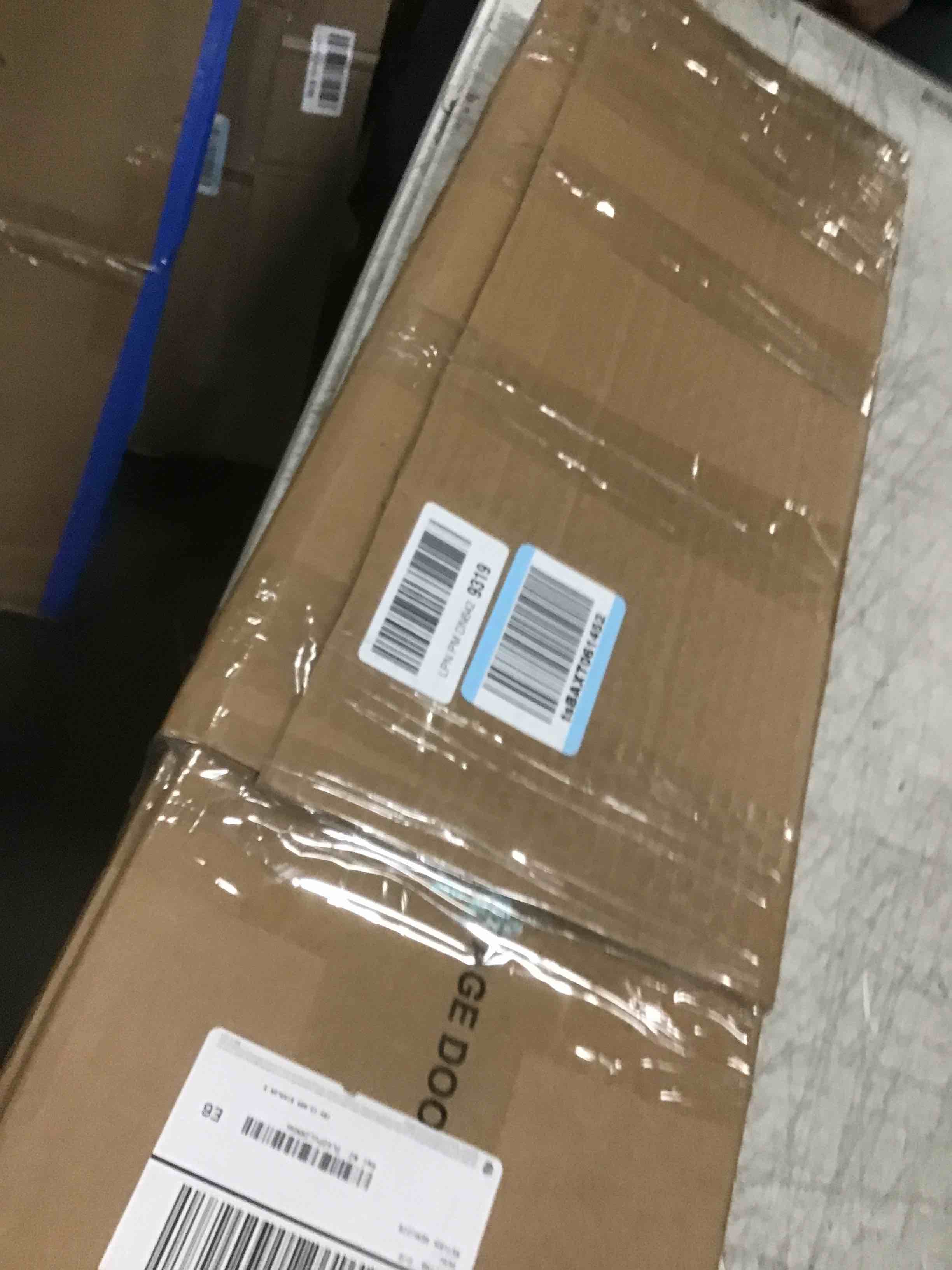 https://s3.amazonaws.com/lotting-images-prod/bidfta/PNK2077328_1736881093865.jpeg