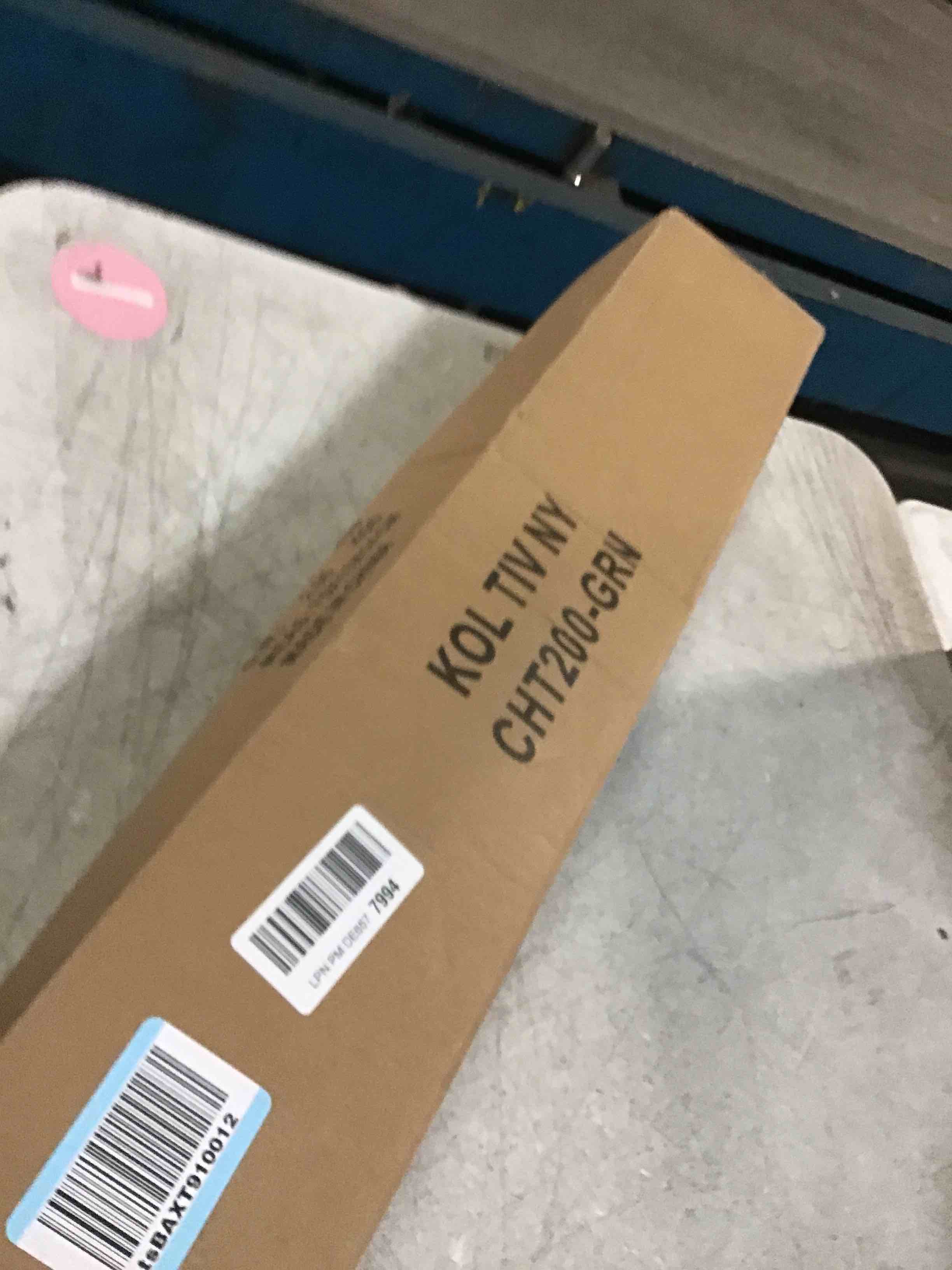 https://s3.amazonaws.com/lotting-images-prod/bidfta/PNK2078001_1737038691577.jpeg