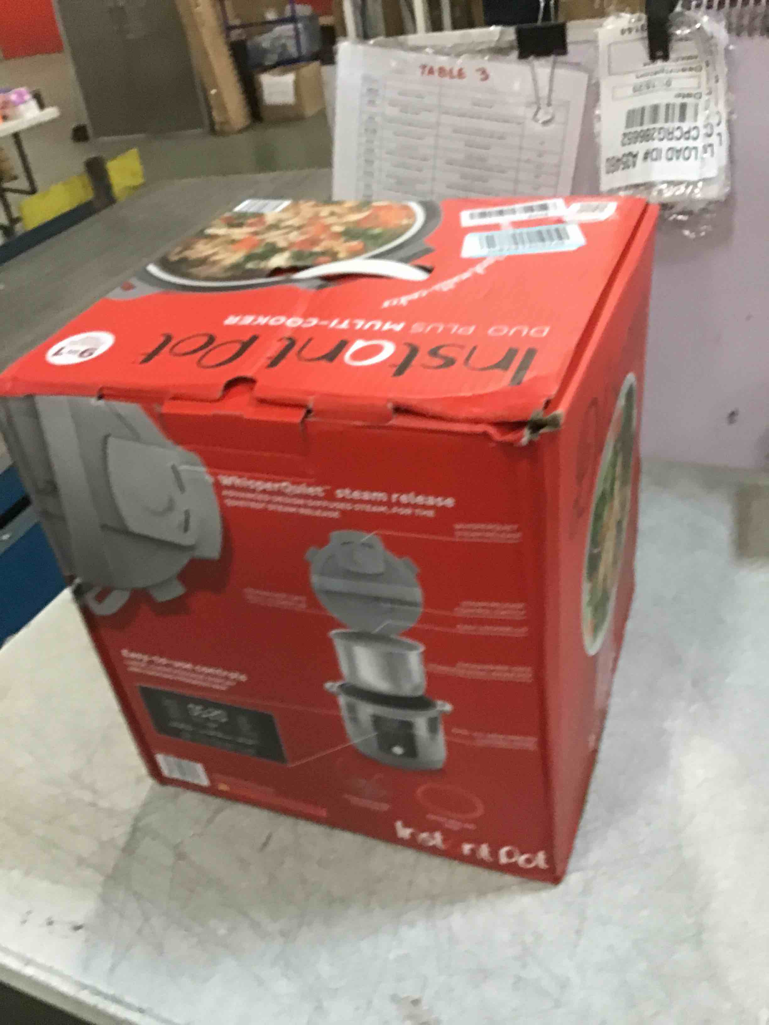 https://s3.amazonaws.com/lotting-images-prod/bidfta/PNK2078343_1737059811120.jpeg
