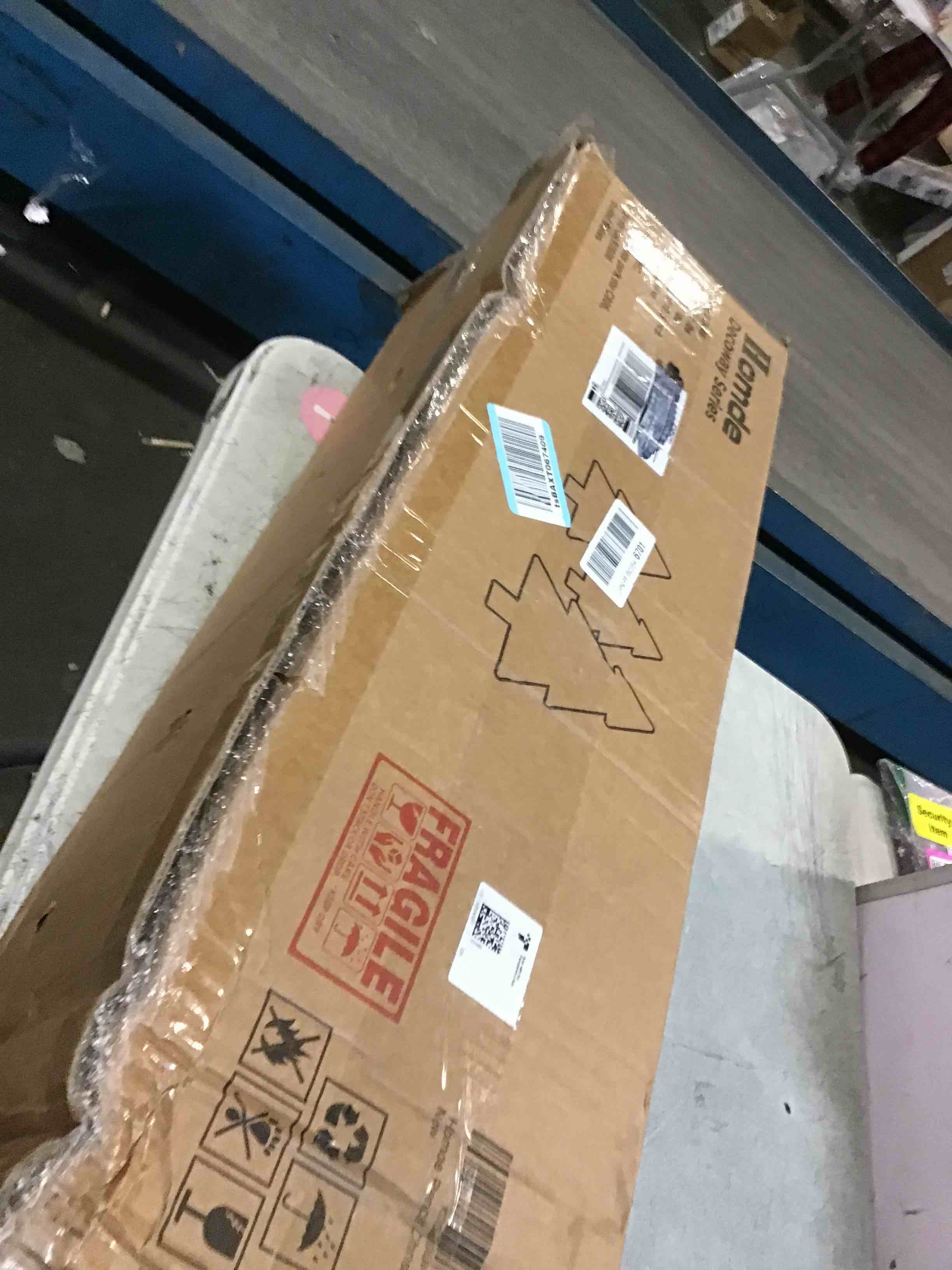 https://s3.amazonaws.com/lotting-images-prod/bidfta/PNK2078374_1737061545254.jpeg