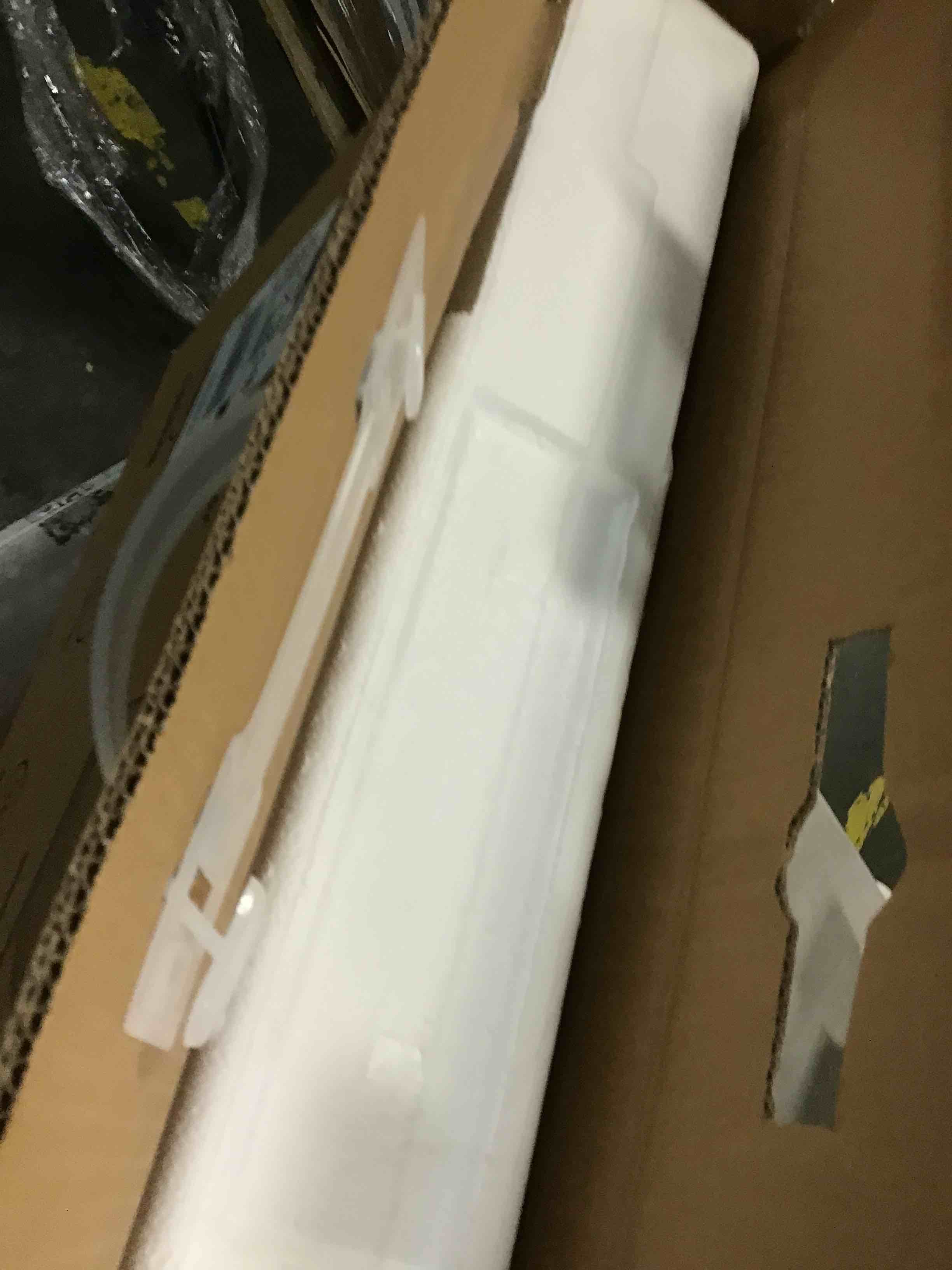 https://s3.amazonaws.com/lotting-images-prod/bidfta/PNK2079354_1737462230933.jpeg