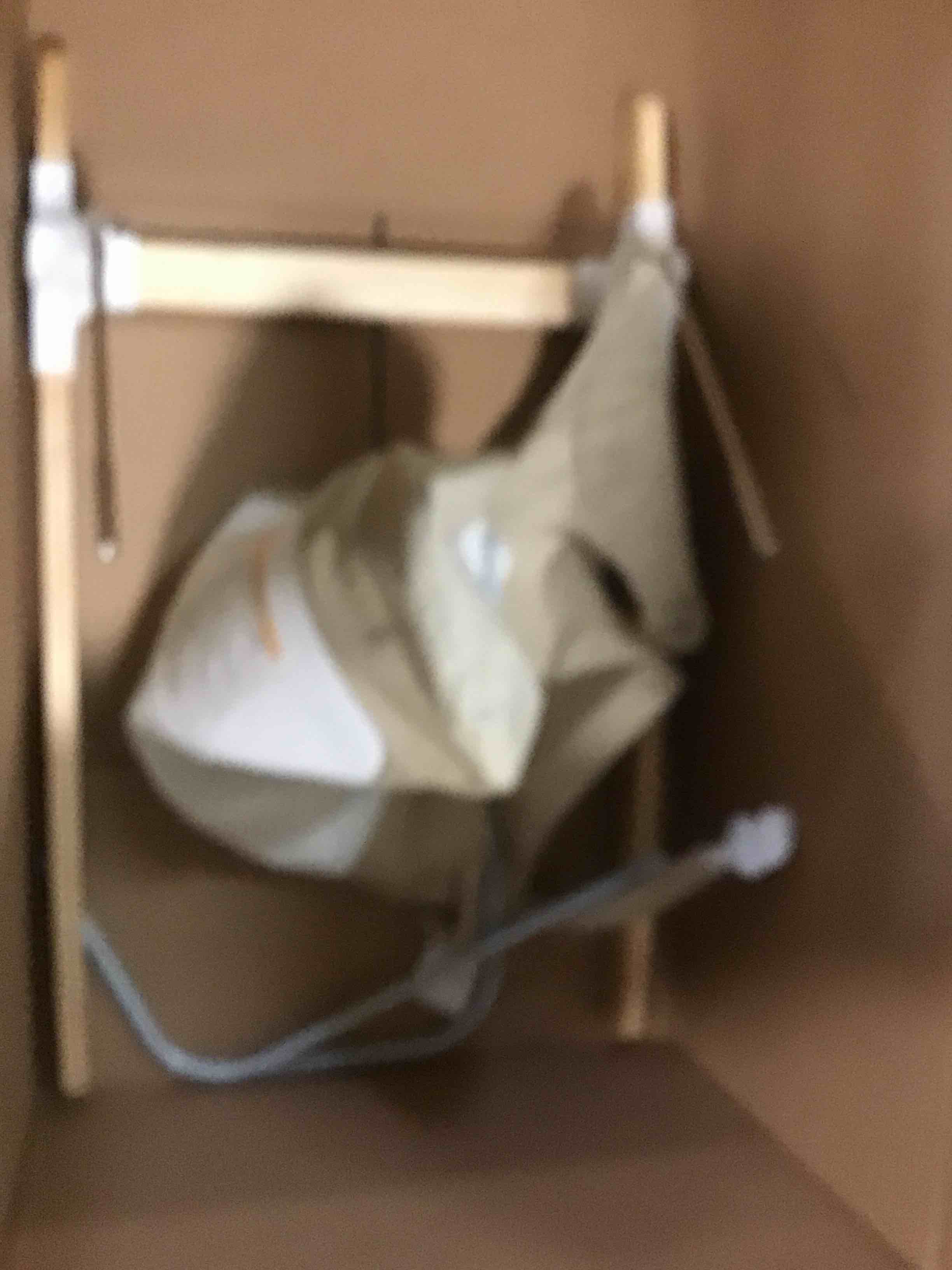 https://s3.amazonaws.com/lotting-images-prod/bidfta/PNK2079596_1737481206777.jpeg