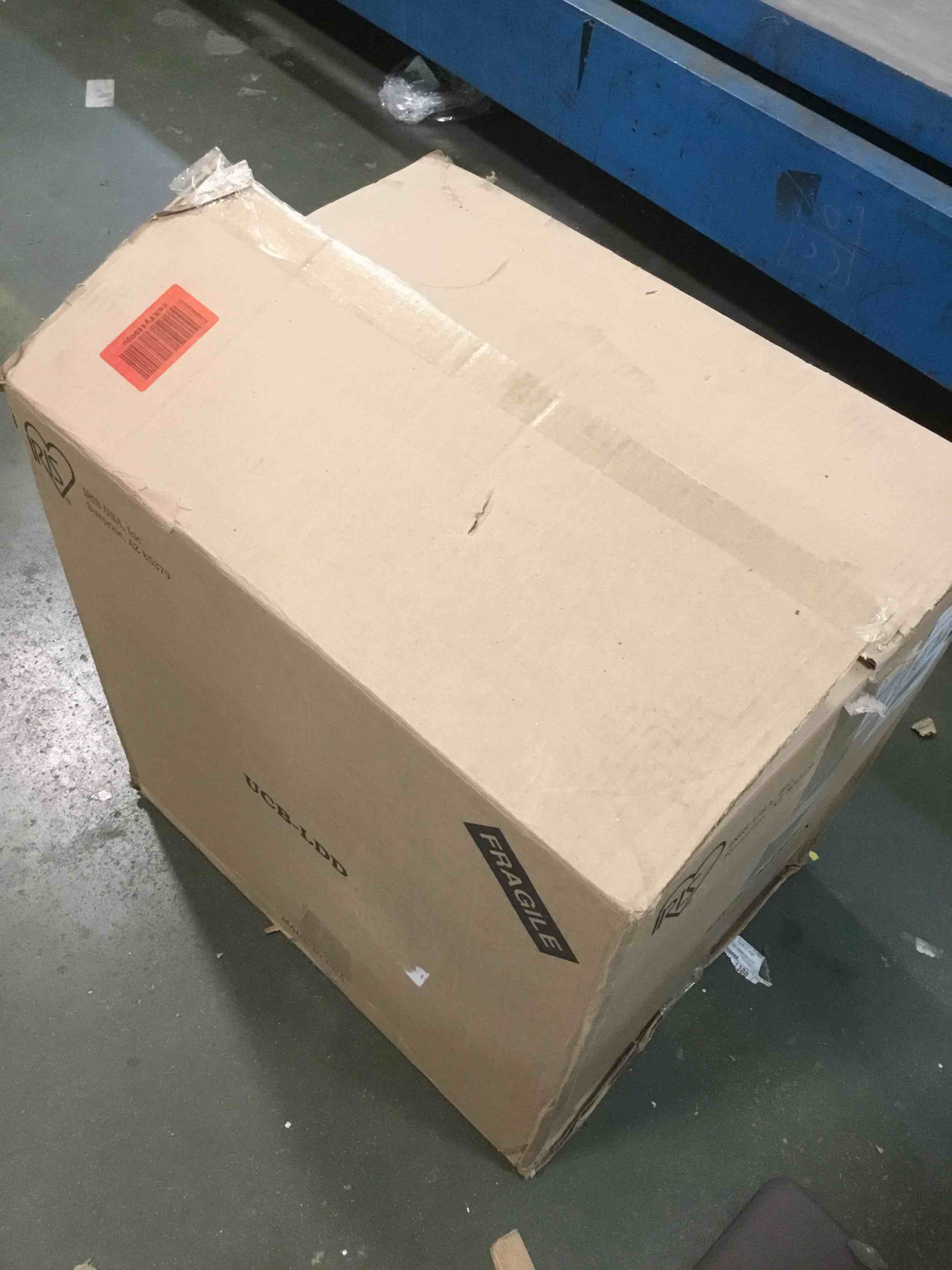 https://s3.amazonaws.com/lotting-images-prod/bidfta/PNK2079972_1737748284216.jpeg