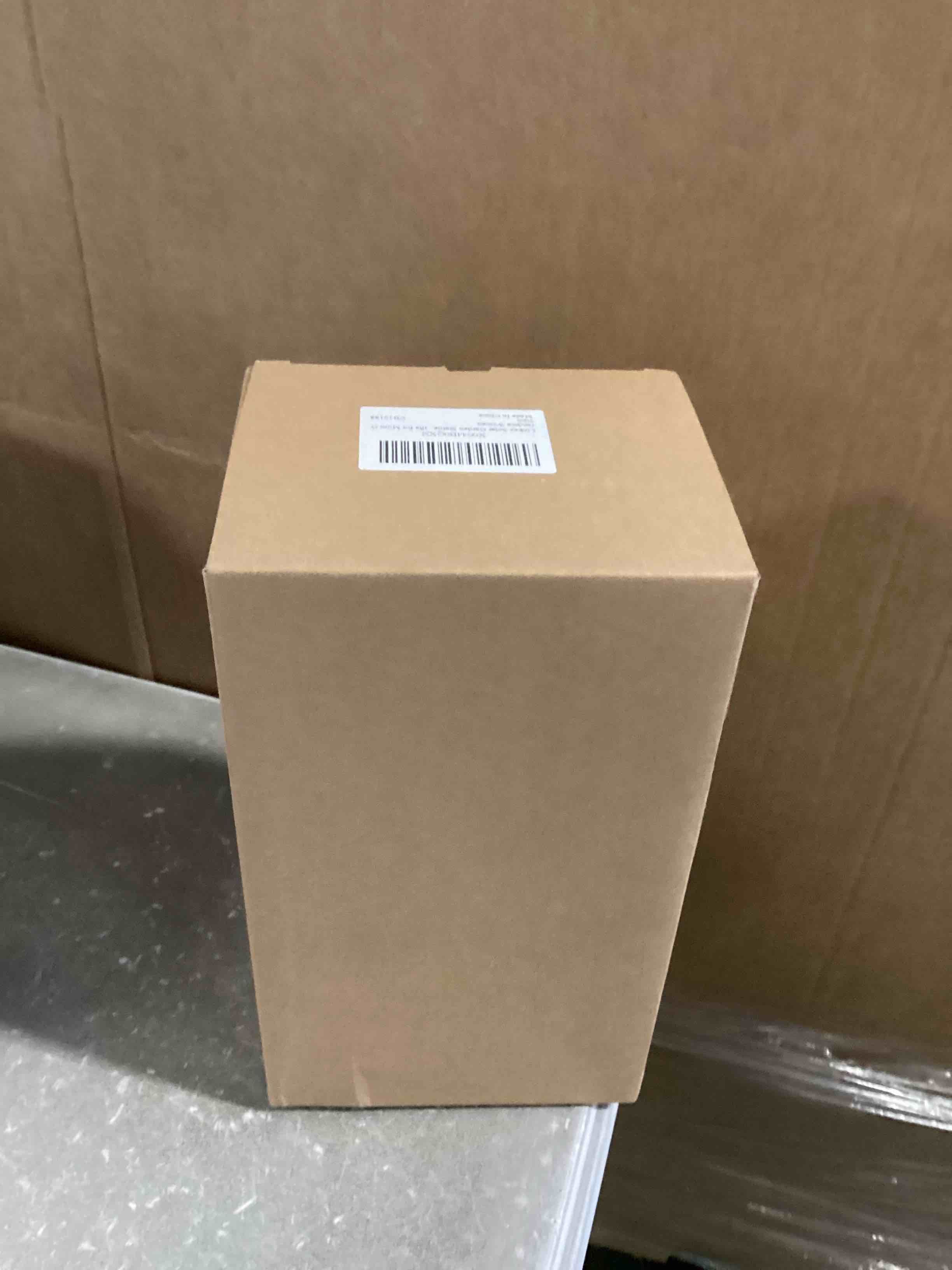 https://s3.amazonaws.com/lotting-images-prod/bidfta/PNK2080102_1738071578461.jpeg