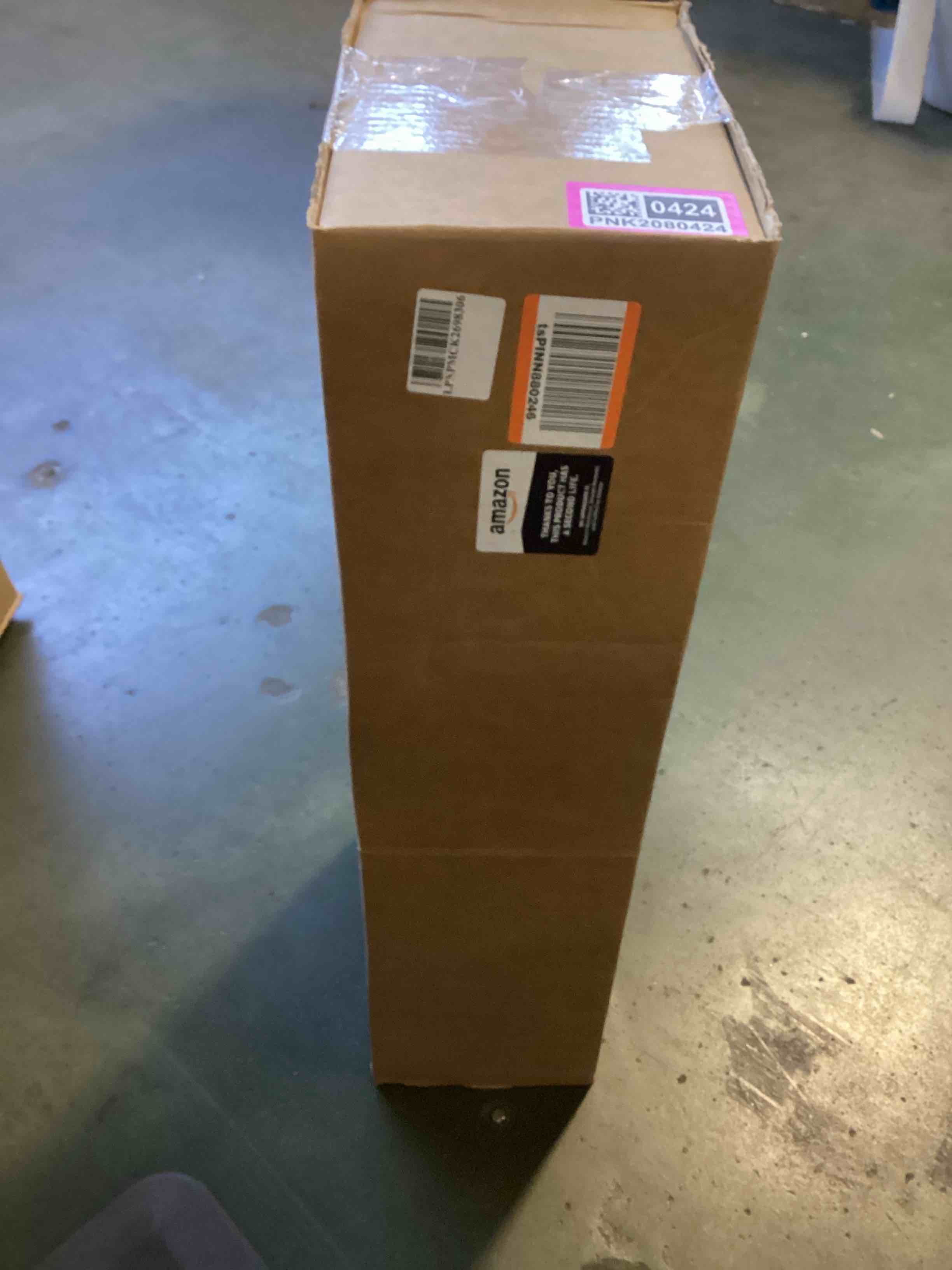 https://s3.amazonaws.com/lotting-images-prod/bidfta/PNK2080425_1738160143234.jpeg