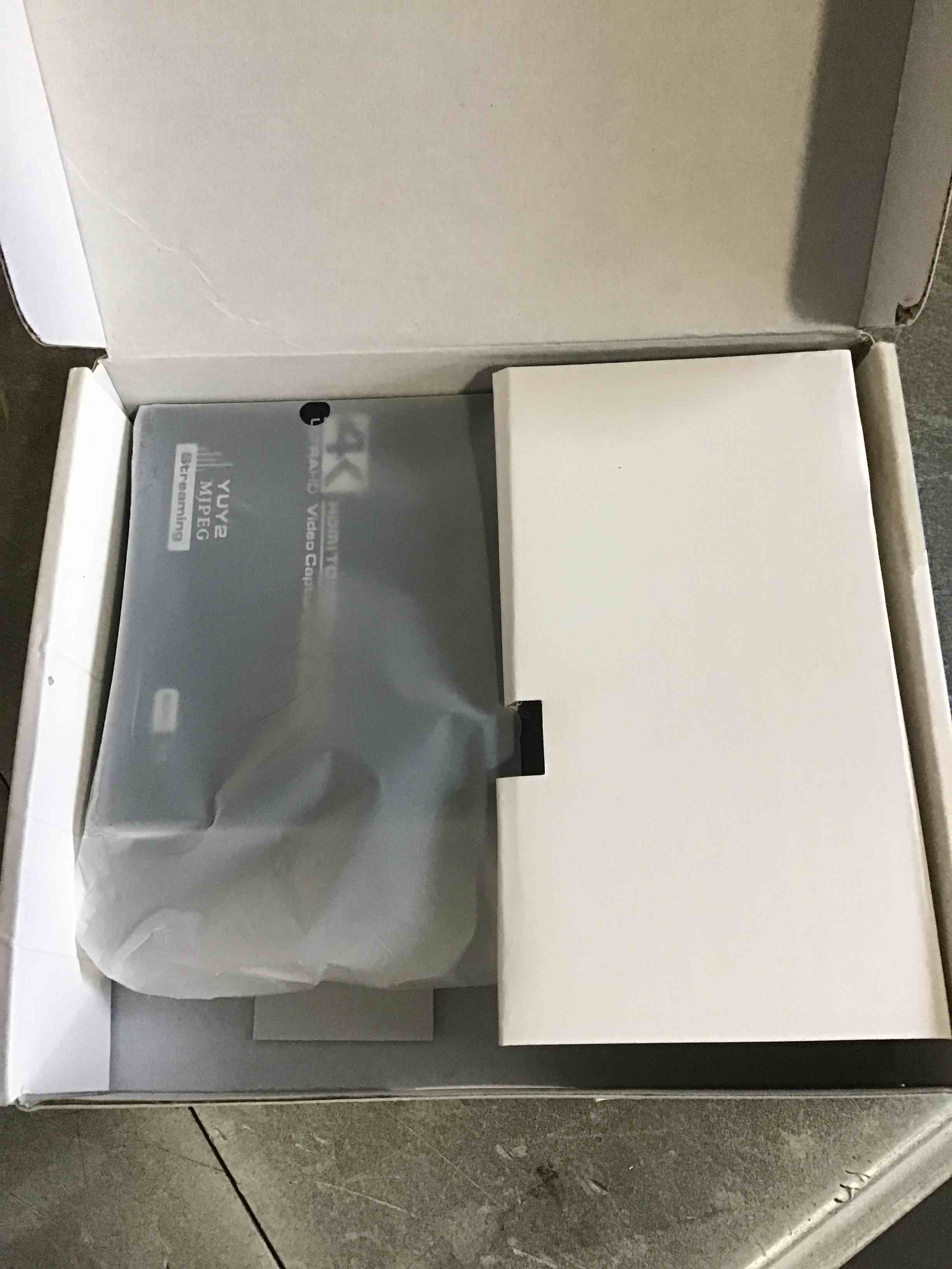 https://s3.amazonaws.com/lotting-images-prod/bidfta/PNK2080916_1738683262527.jpeg
