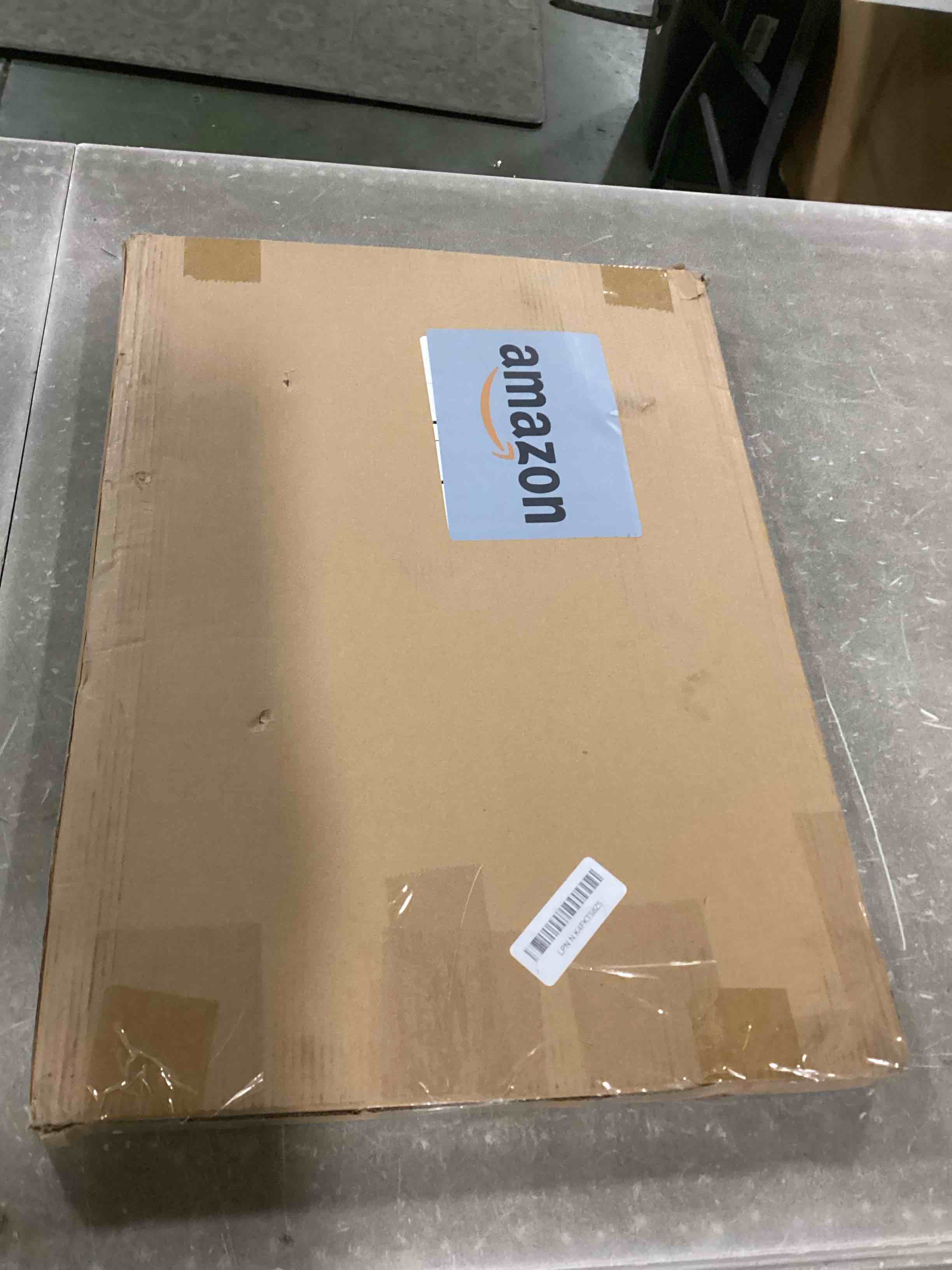 https://s3.amazonaws.com/lotting-images-prod/bidfta/PNK2081348_1738843325027.jpeg