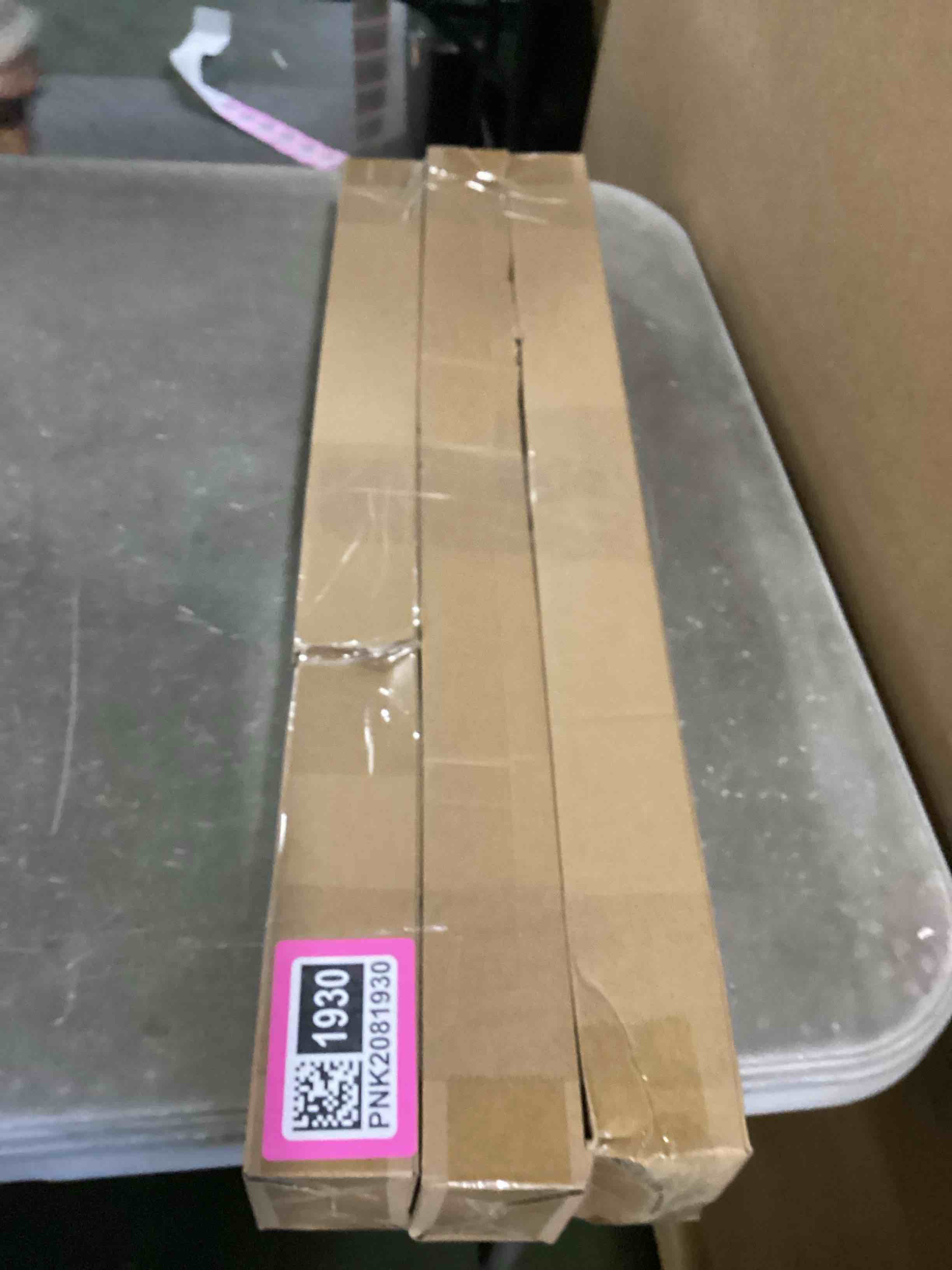 https://s3.amazonaws.com/lotting-images-prod/bidfta/PNK2081930_1739305787365.jpeg