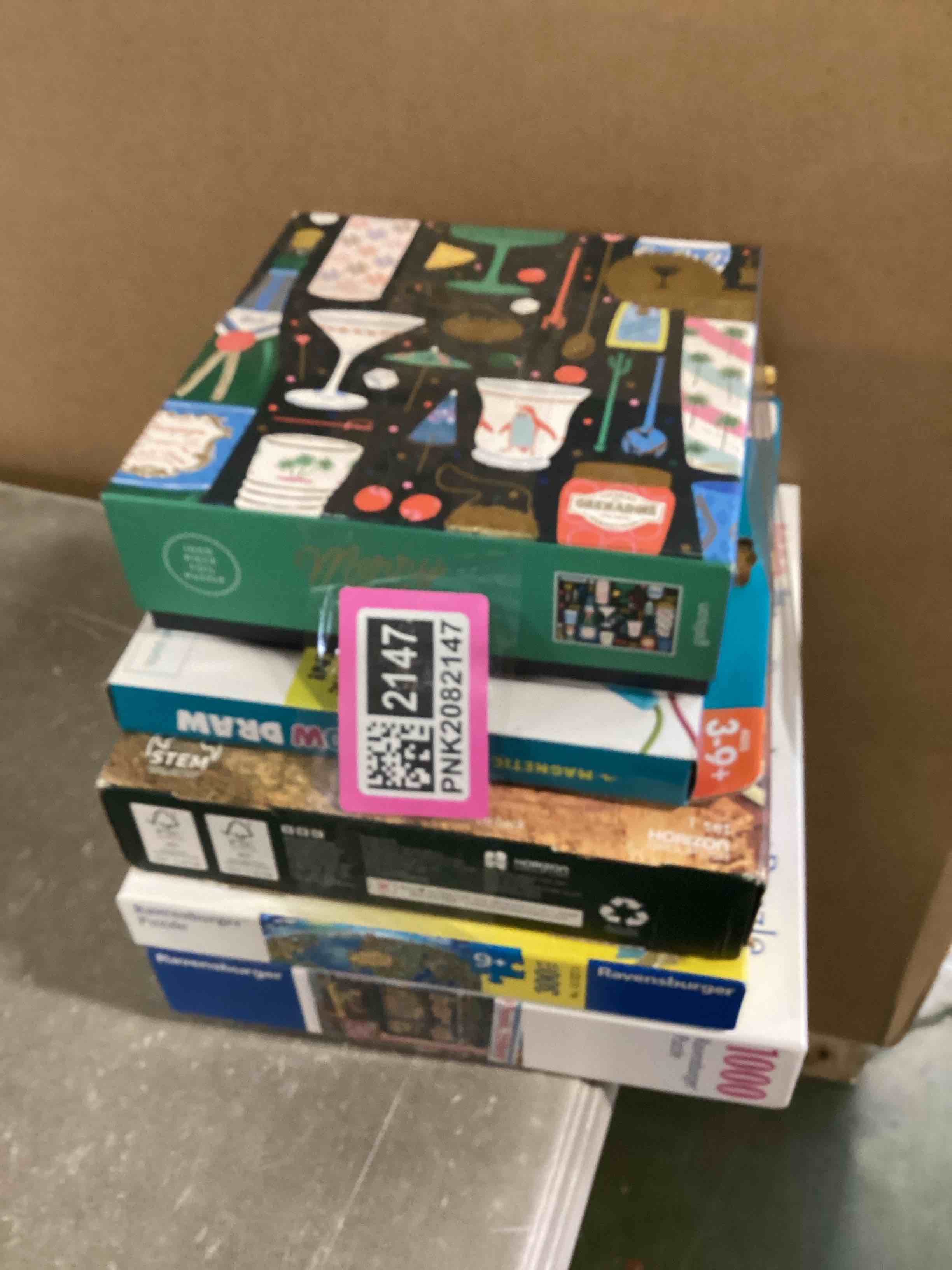 https://s3.amazonaws.com/lotting-images-prod/bidfta/PNK2082147_1739475576090.jpeg