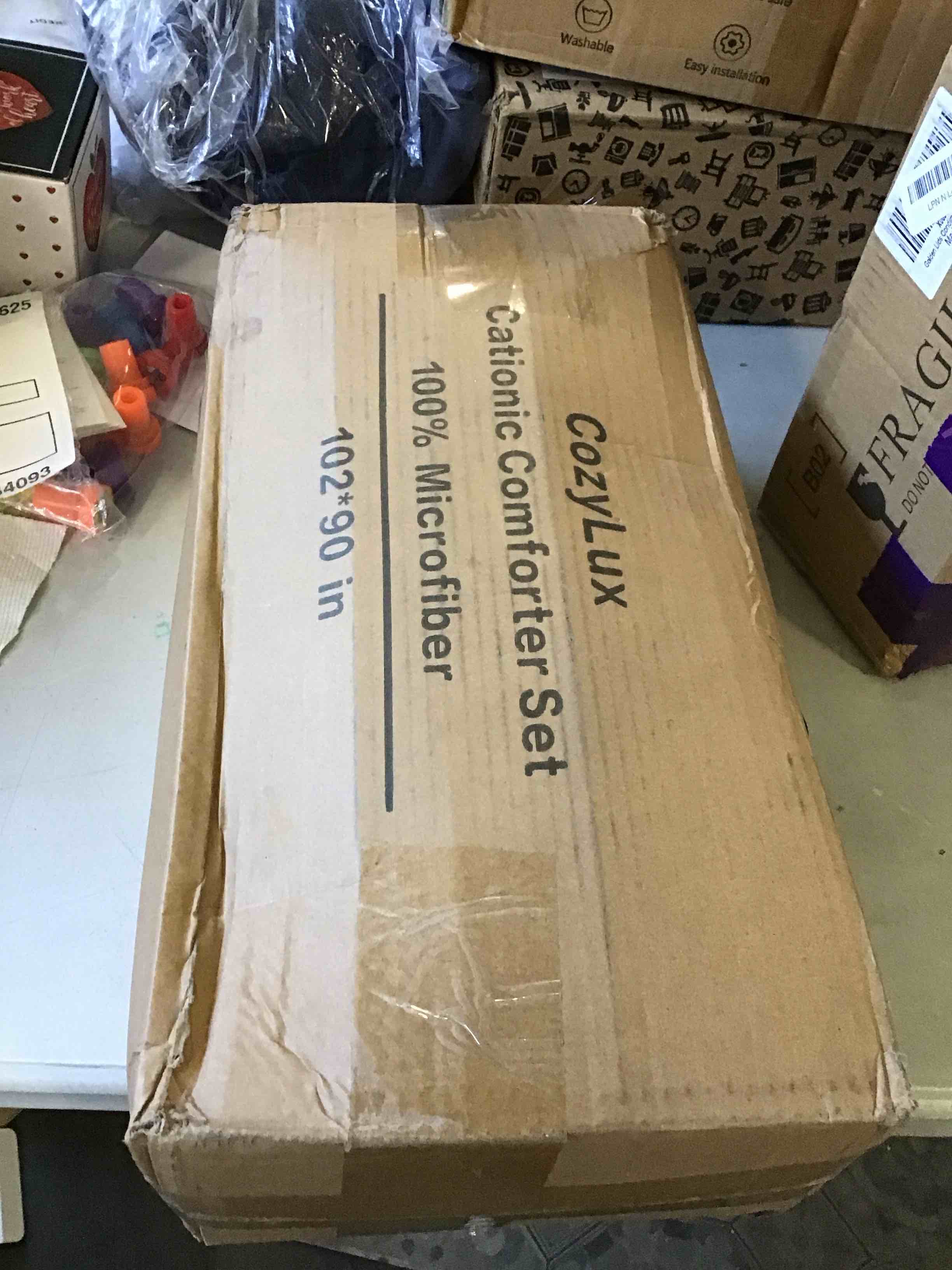 https://s3.amazonaws.com/lotting-images-prod/bidfta/PNK2083018_1738001236919.jpeg