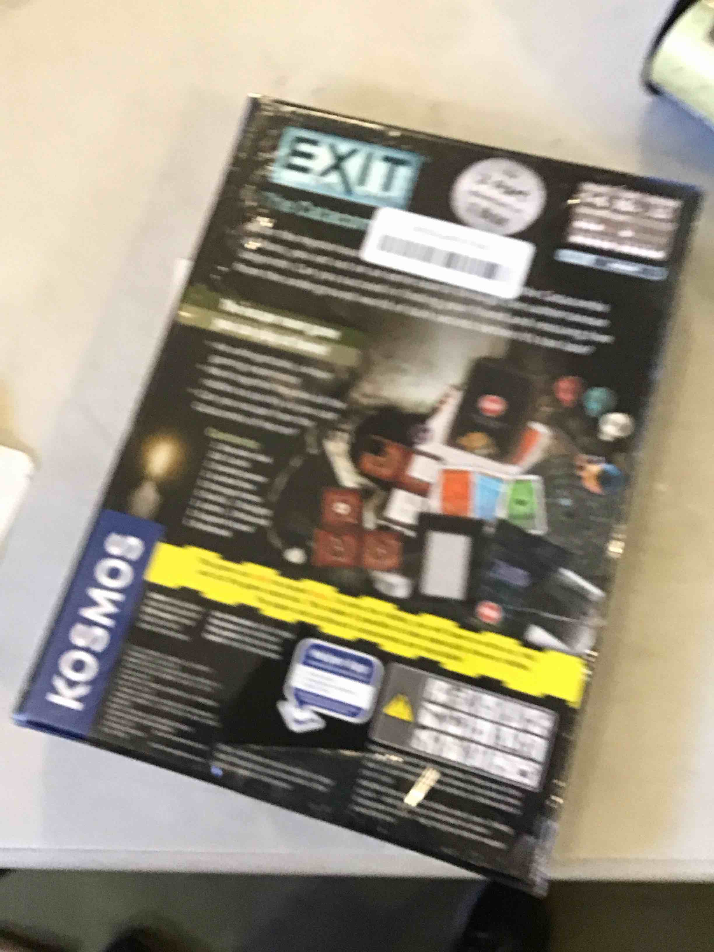 https://s3.amazonaws.com/lotting-images-prod/bidfta/PNK2083040_1738007494992.jpeg