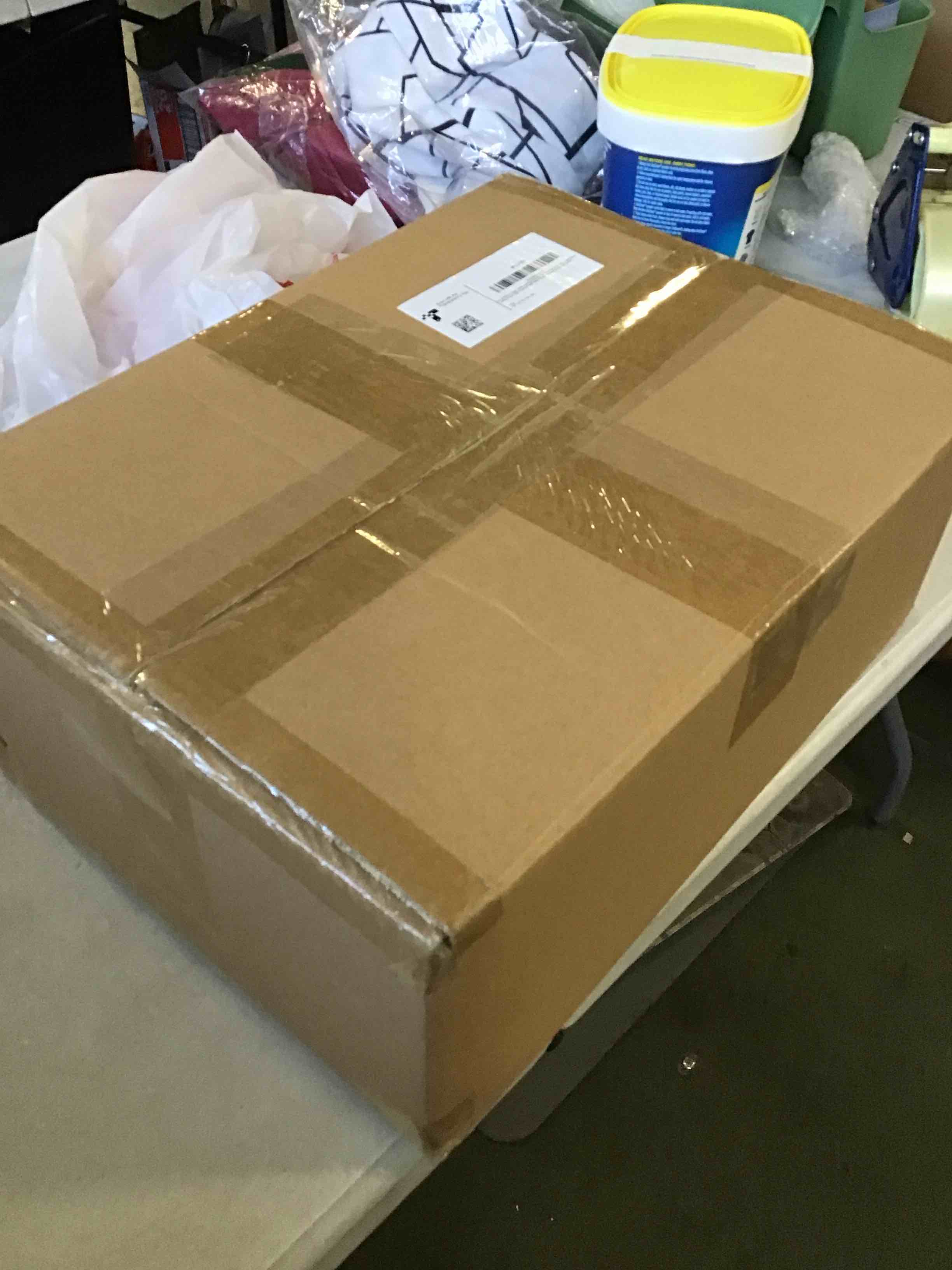 https://s3.amazonaws.com/lotting-images-prod/bidfta/PNK2083052_1738010643791.jpeg