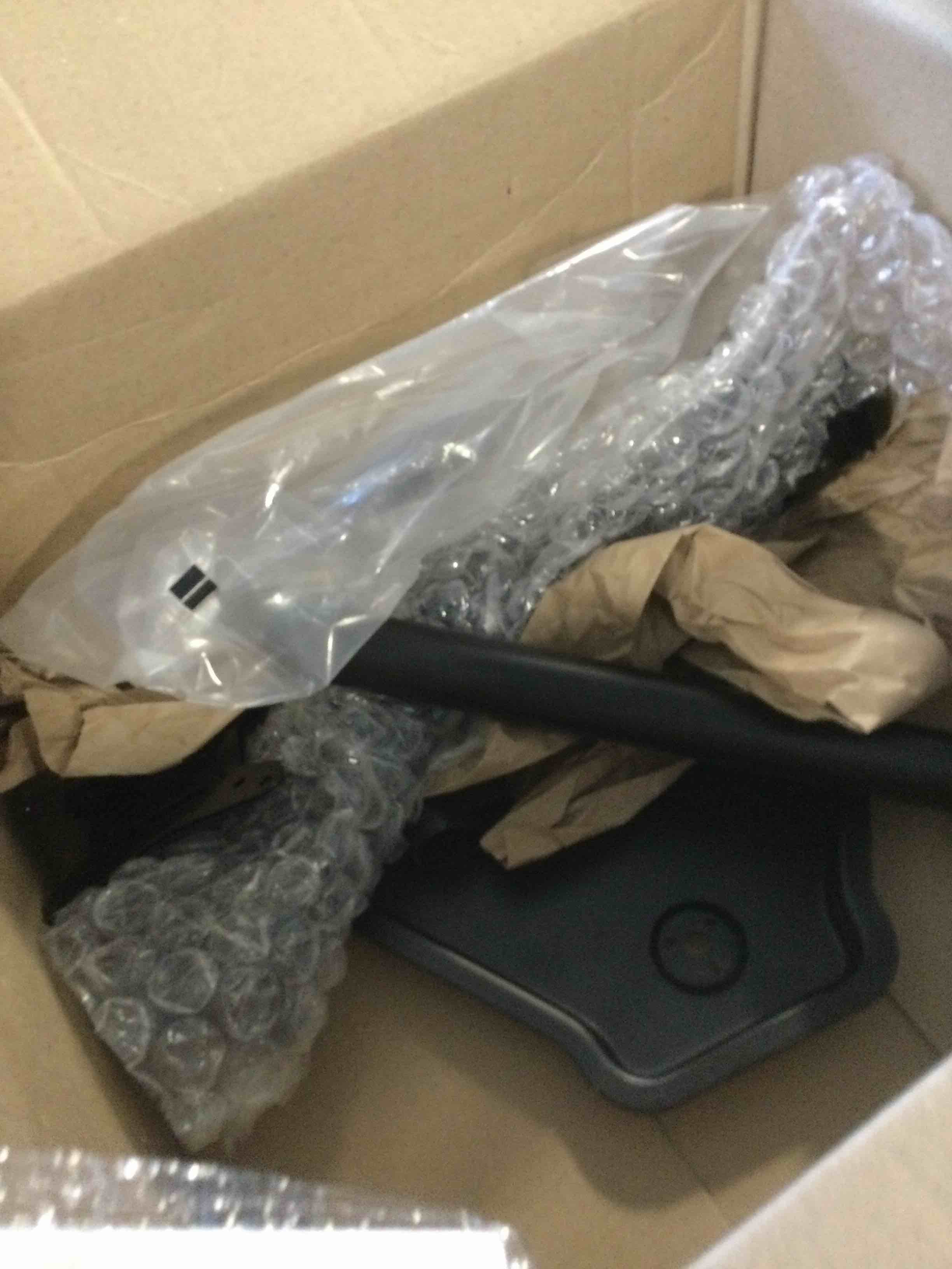 https://s3.amazonaws.com/lotting-images-prod/bidfta/PNK2083339_1738160175492.jpeg