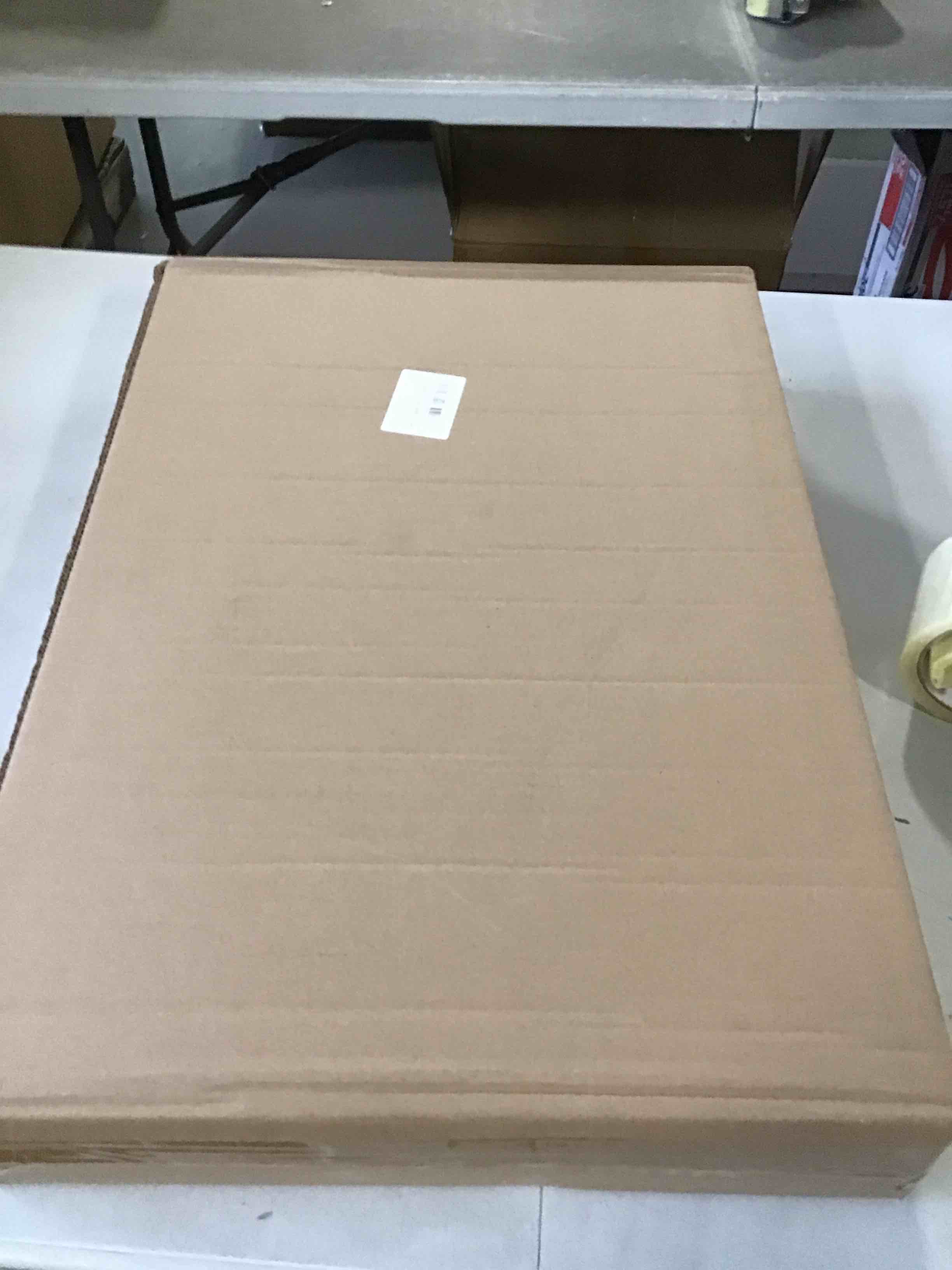 https://s3.amazonaws.com/lotting-images-prod/bidfta/PNK2083706_1738334285615.jpeg