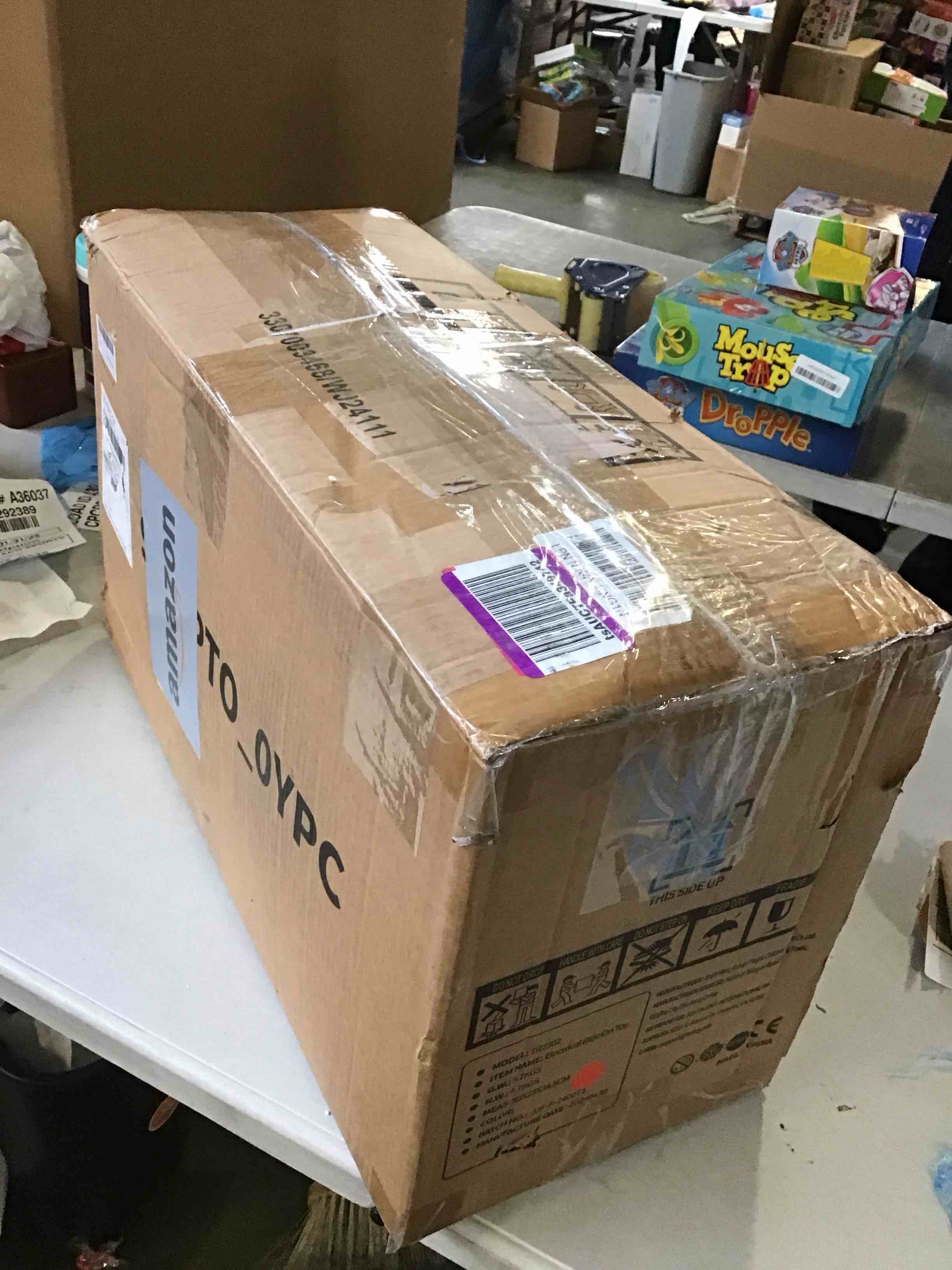 https://s3.amazonaws.com/lotting-images-prod/bidfta/PNK2083760_1738347139007.jpeg