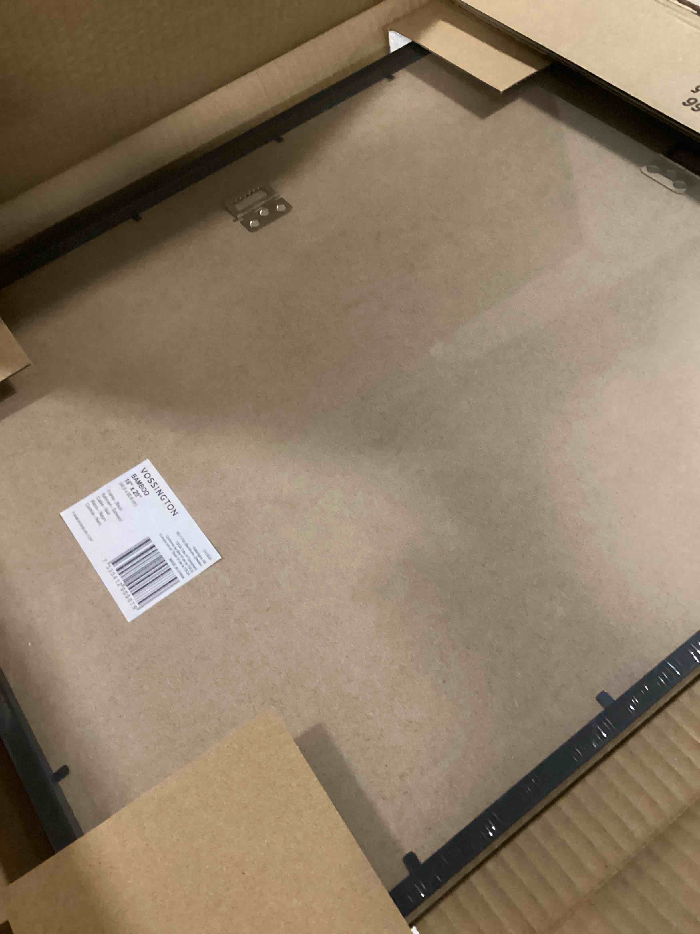 https://s3.amazonaws.com/lotting-images-prod/bidfta/PNK2083977_1738675532712.jpeg
