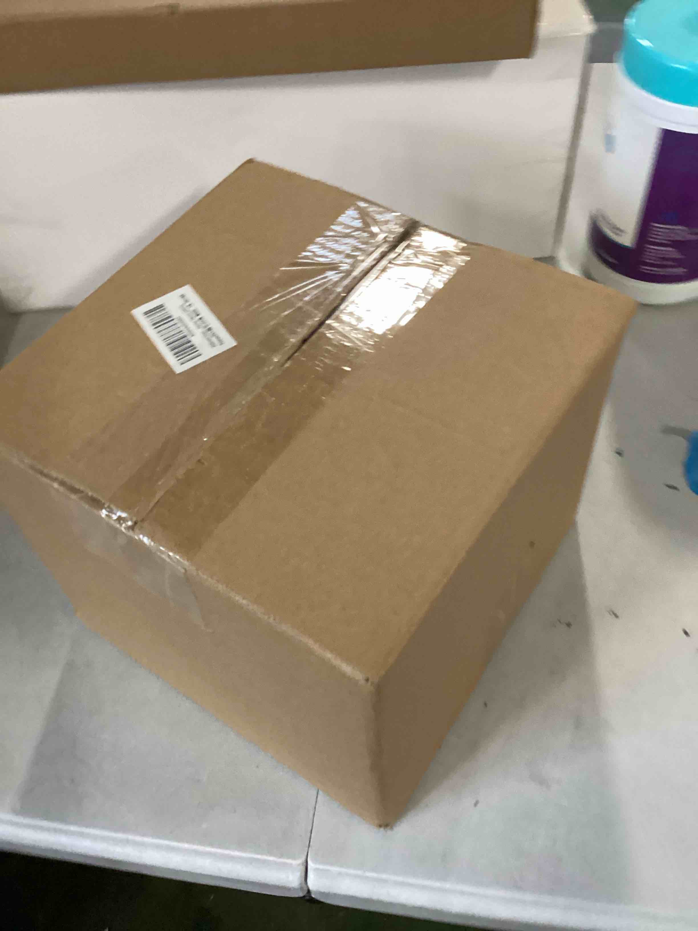 https://s3.amazonaws.com/lotting-images-prod/bidfta/PNK2084020_1738684895814.jpeg