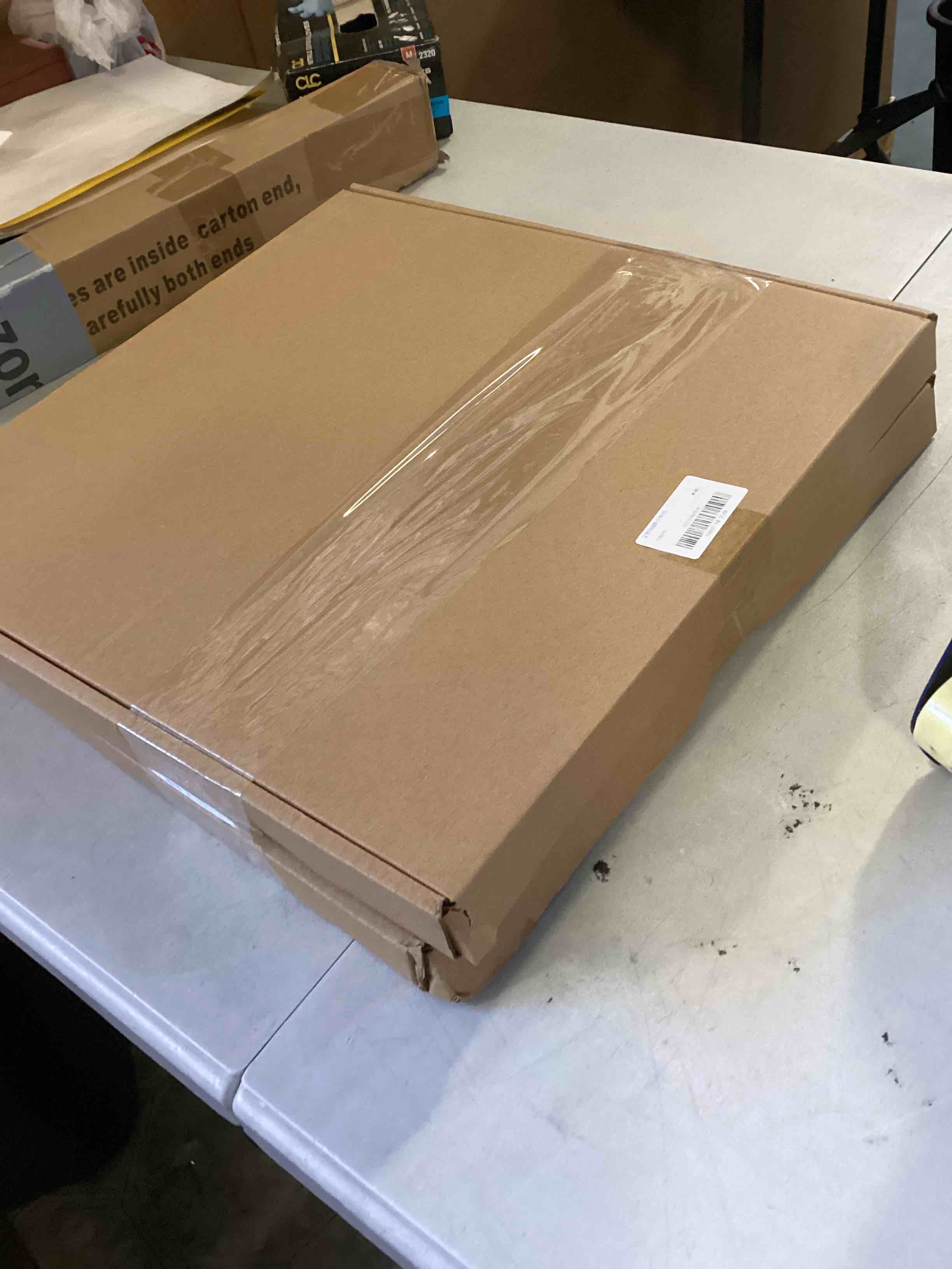 https://s3.amazonaws.com/lotting-images-prod/bidfta/PNK2084702_1739202933648.jpeg