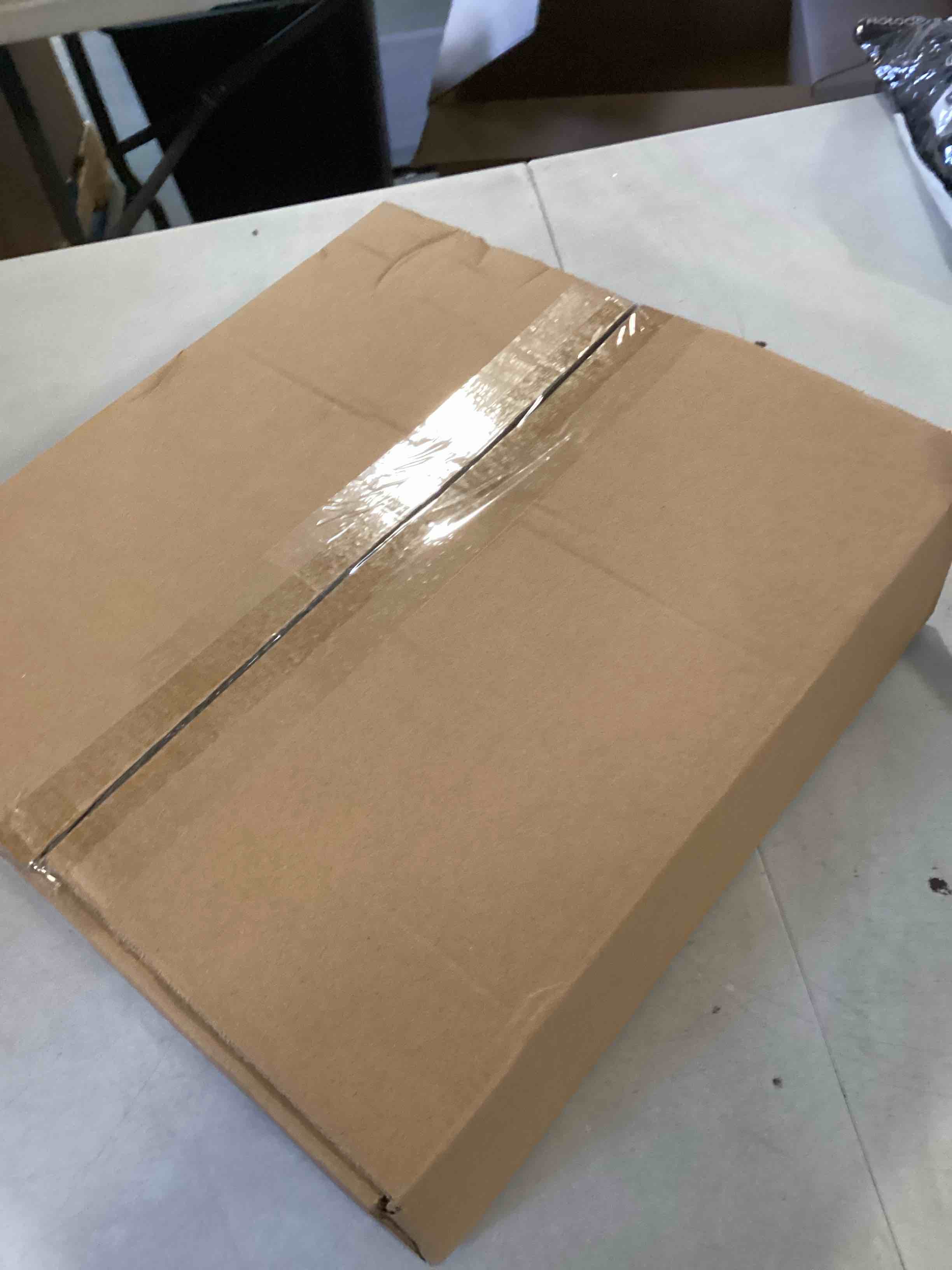https://s3.amazonaws.com/lotting-images-prod/bidfta/PNK2084826_1739220952859.jpeg