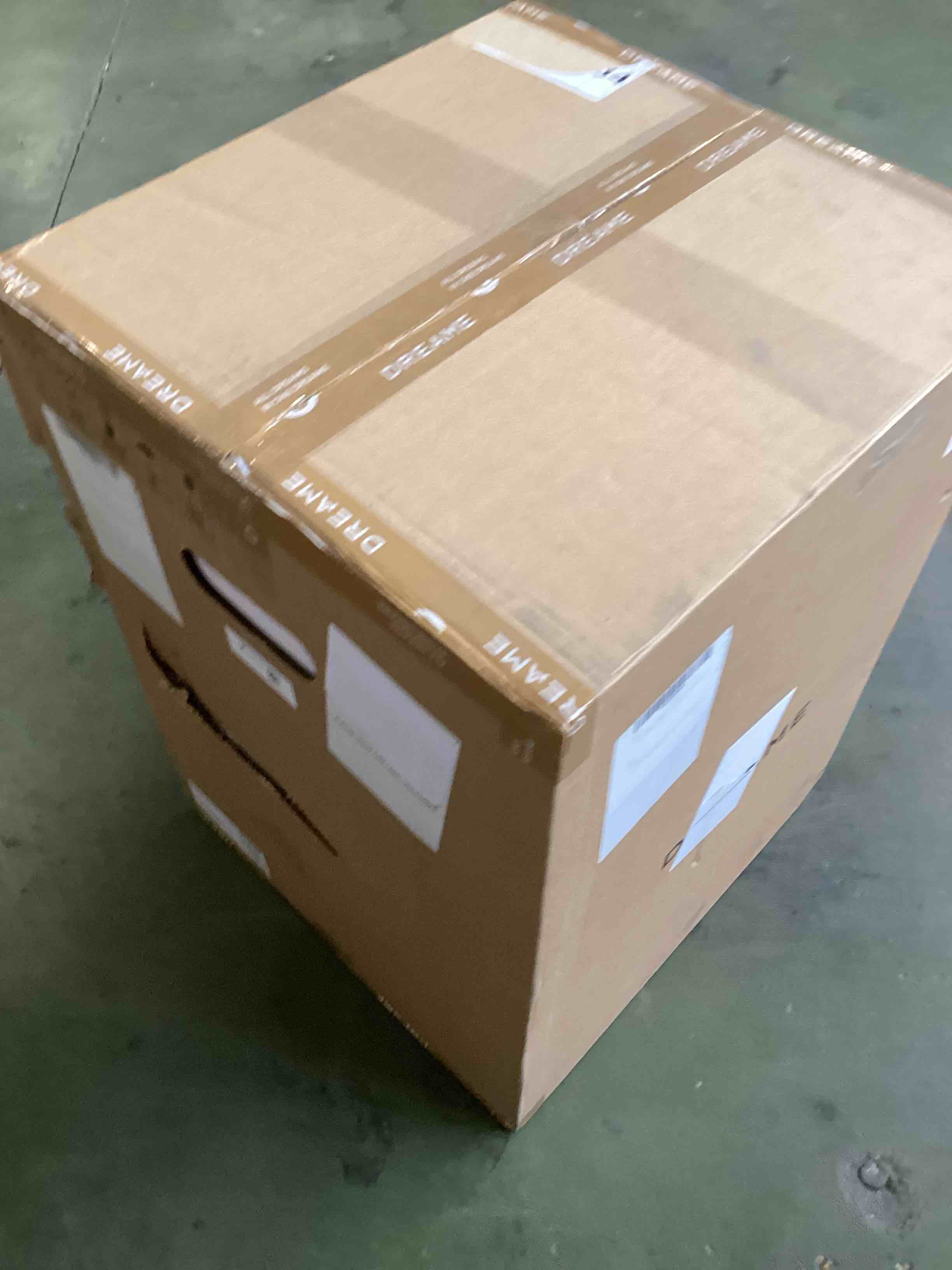 https://s3.amazonaws.com/lotting-images-prod/bidfta/PNK2085714_1739900482814.jpeg