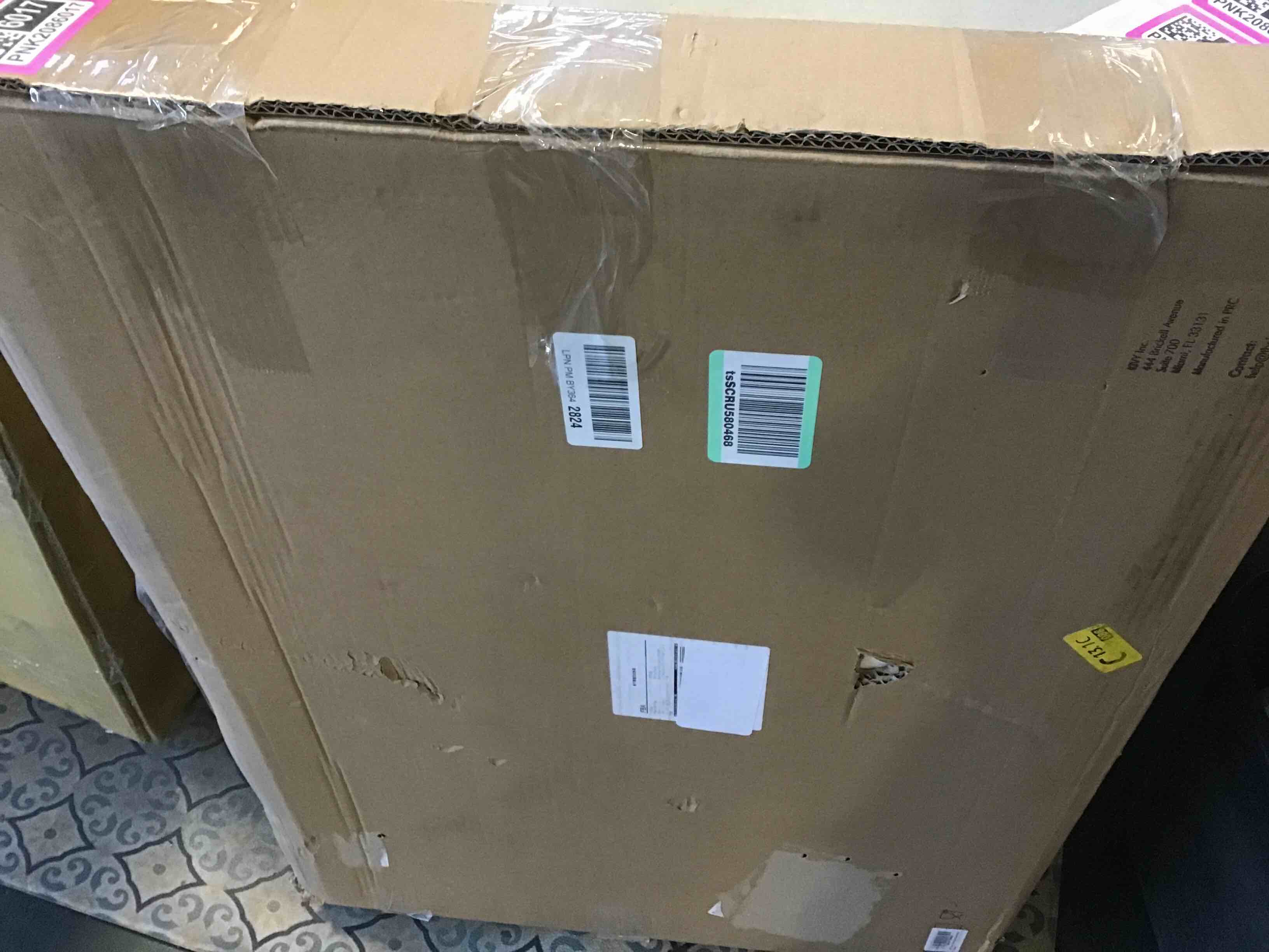 https://s3.amazonaws.com/lotting-images-prod/bidfta/PNK2086017_1738074083278.jpeg