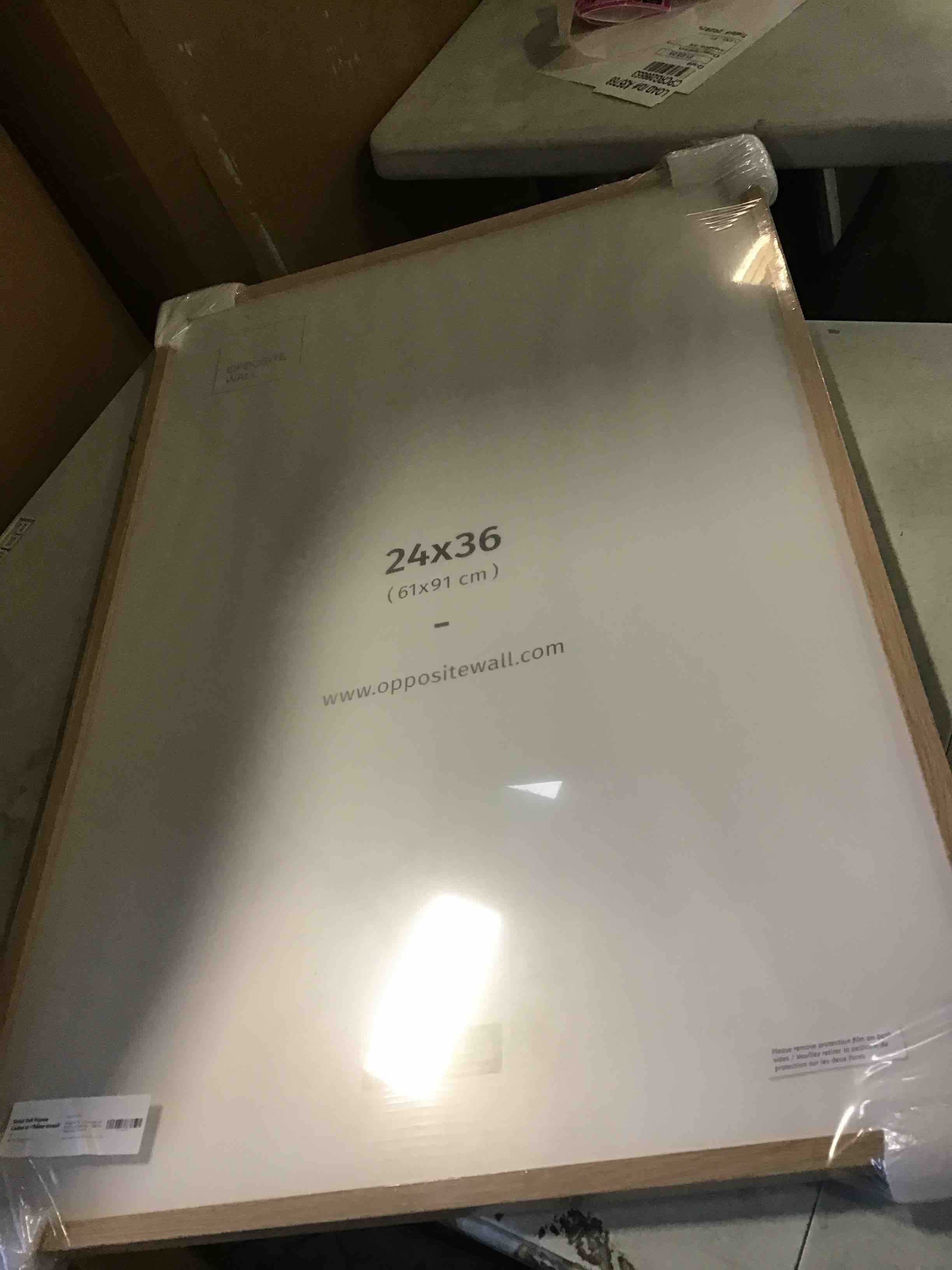 https://s3.amazonaws.com/lotting-images-prod/bidfta/PNK2086025_1738072380602.jpeg
