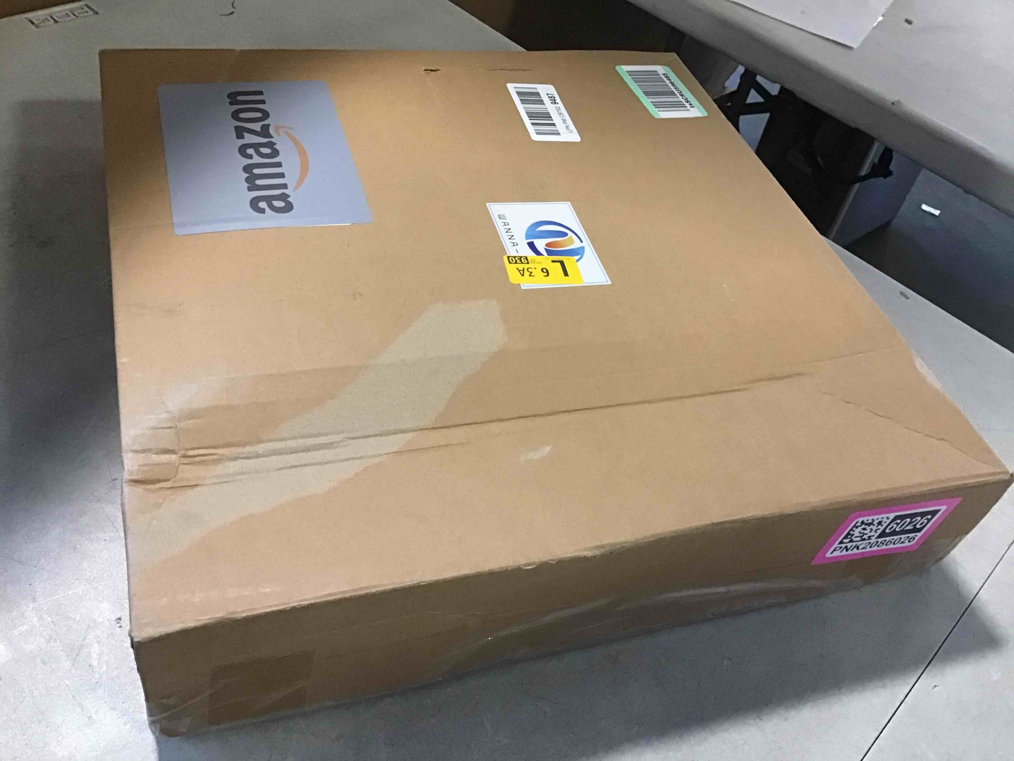 https://s3.amazonaws.com/lotting-images-prod/bidfta/PNK2086026_1738072067789.jpeg