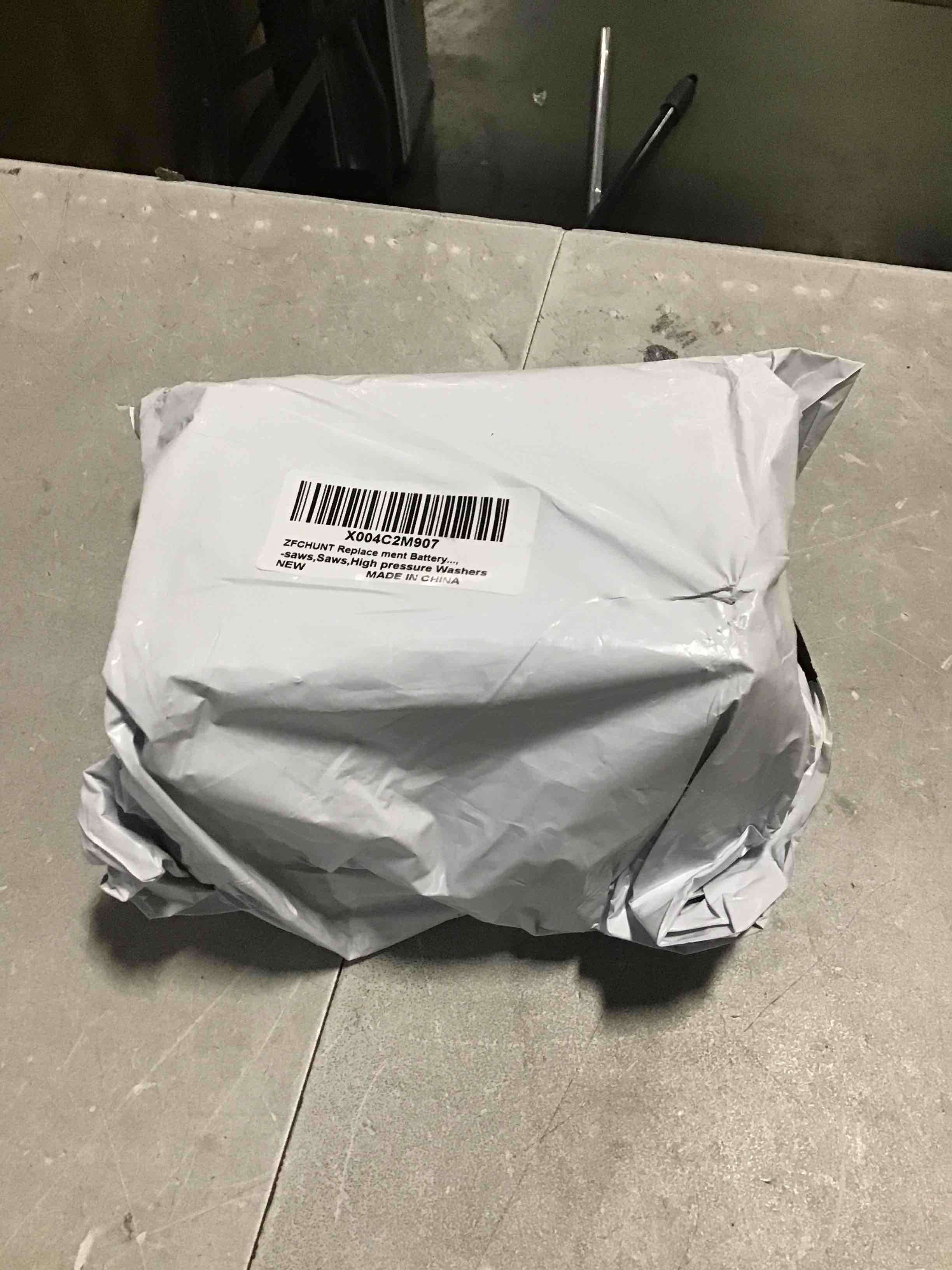 https://s3.amazonaws.com/lotting-images-prod/bidfta/PNK2087968_1738846812366.jpeg