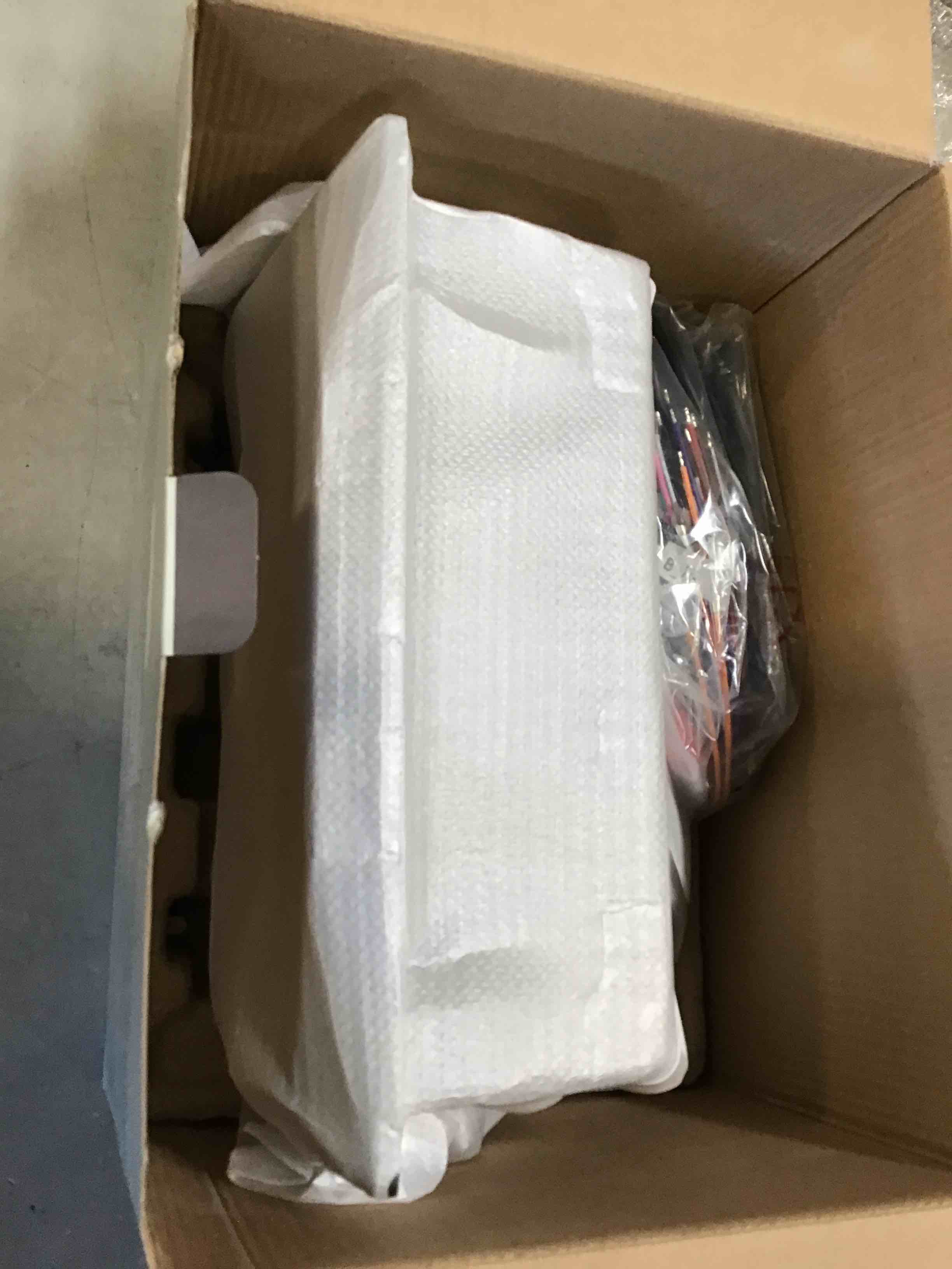 https://s3.amazonaws.com/lotting-images-prod/bidfta/PNK2089024_1738169944866.jpeg