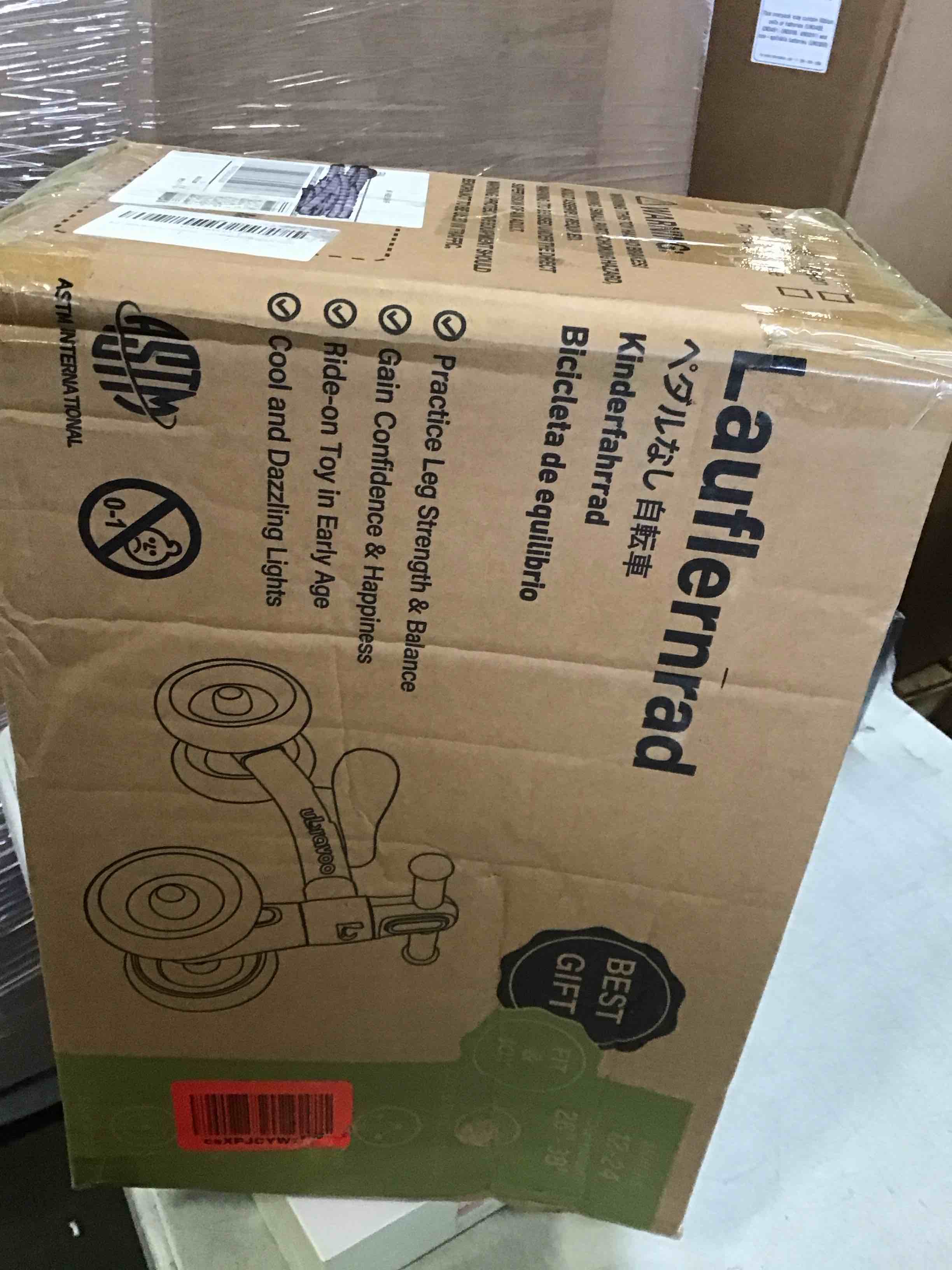 https://s3.amazonaws.com/lotting-images-prod/bidfta/PNK2089267_1738248813937.jpeg
