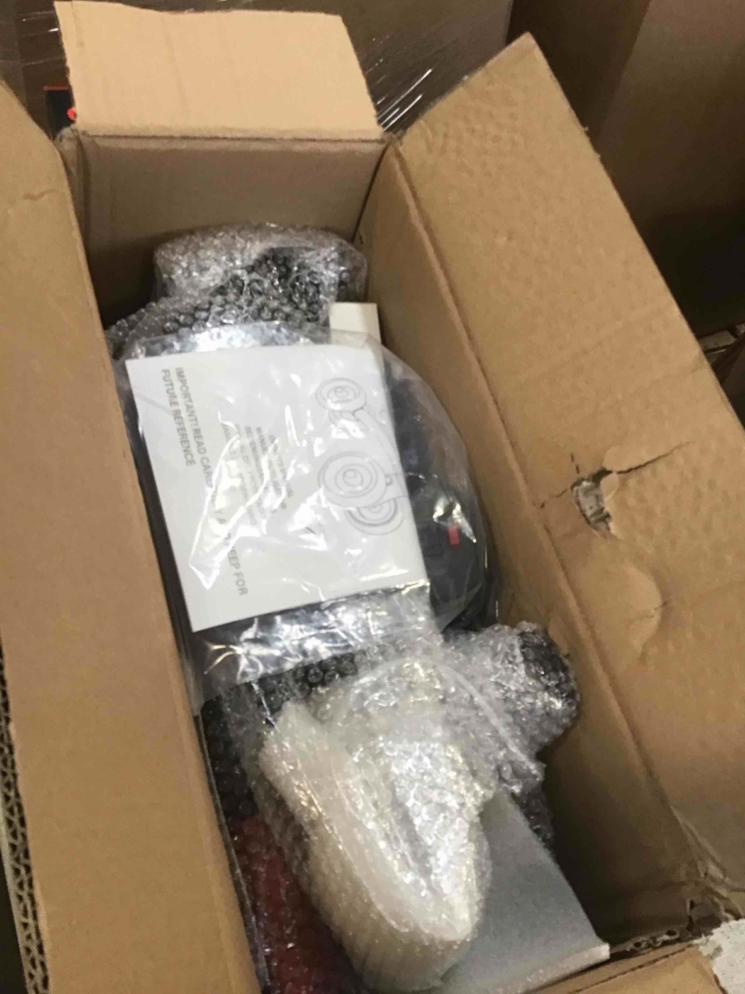 https://s3.amazonaws.com/lotting-images-prod/bidfta/PNK2089267_1738248834397.jpeg